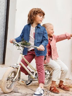 Jungenlooks-Kauf den Look