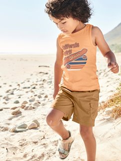 Jungenlooks-Kauf den Look