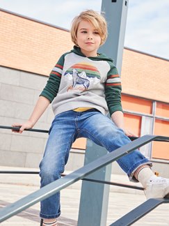 Jungenlooks-Kauf den Look