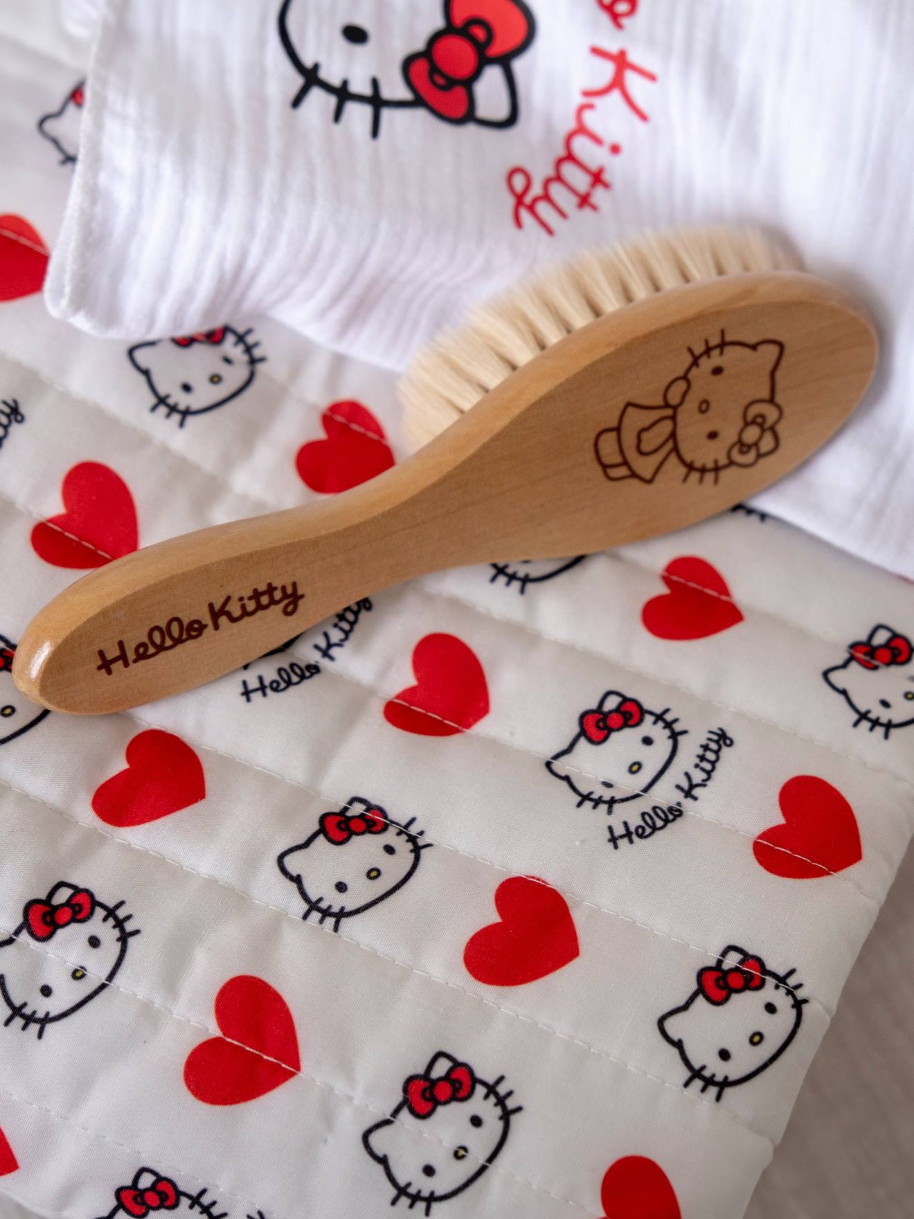 Baby Haarbürste aus Holz HELLO KITTY