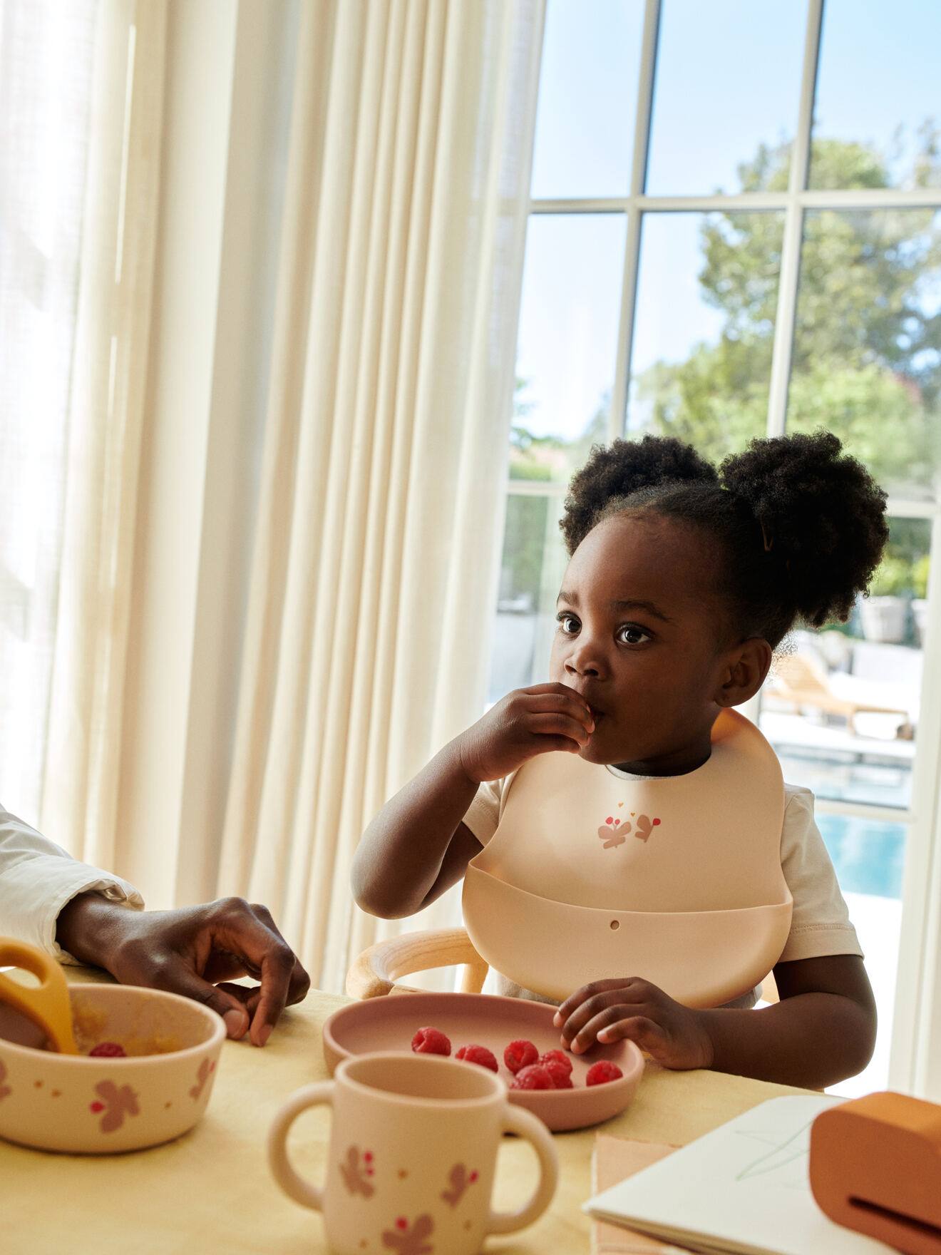 Thumbnail - 2er-Pack Silikon-Lätzchen EMBER LIEWOOD