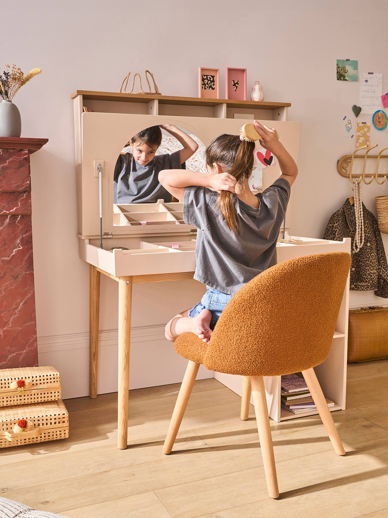 Thumbnail - Kinder Stuhl mit Webpelz