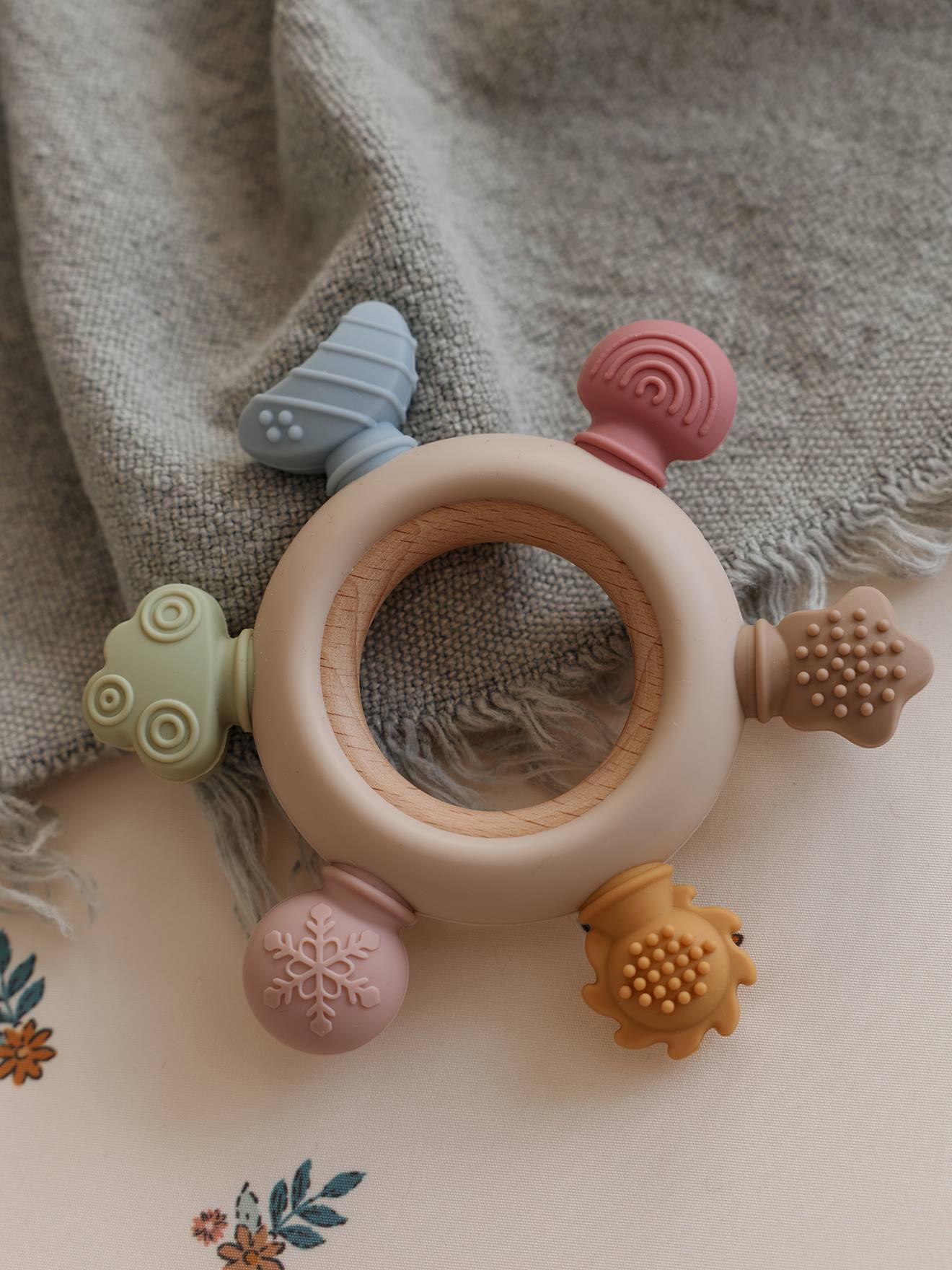 Sensorik-Beißring Baby Holz FSC®