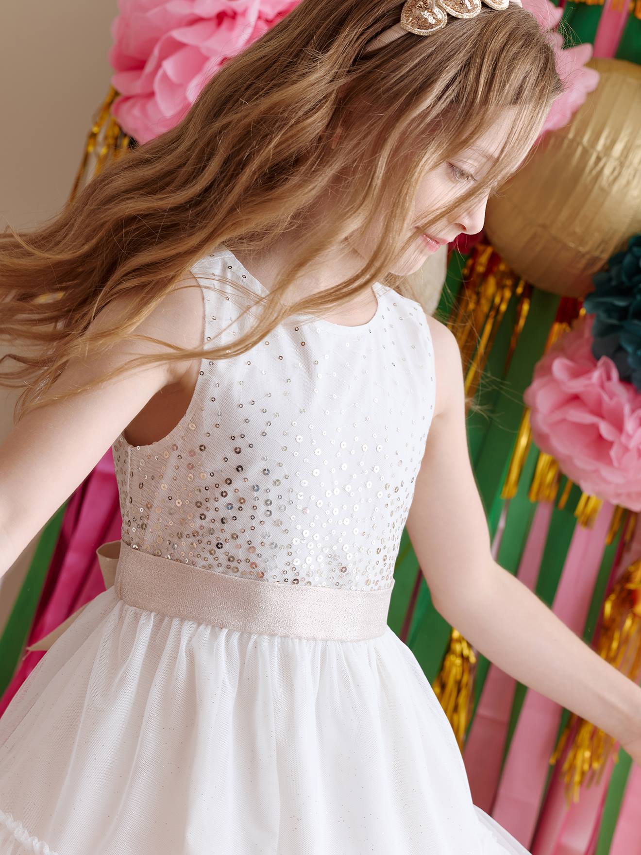 Mädchen Weihnachtskleid mit Pailletten & Tüll wollweiß Gr. 98/104 von vertbaudet