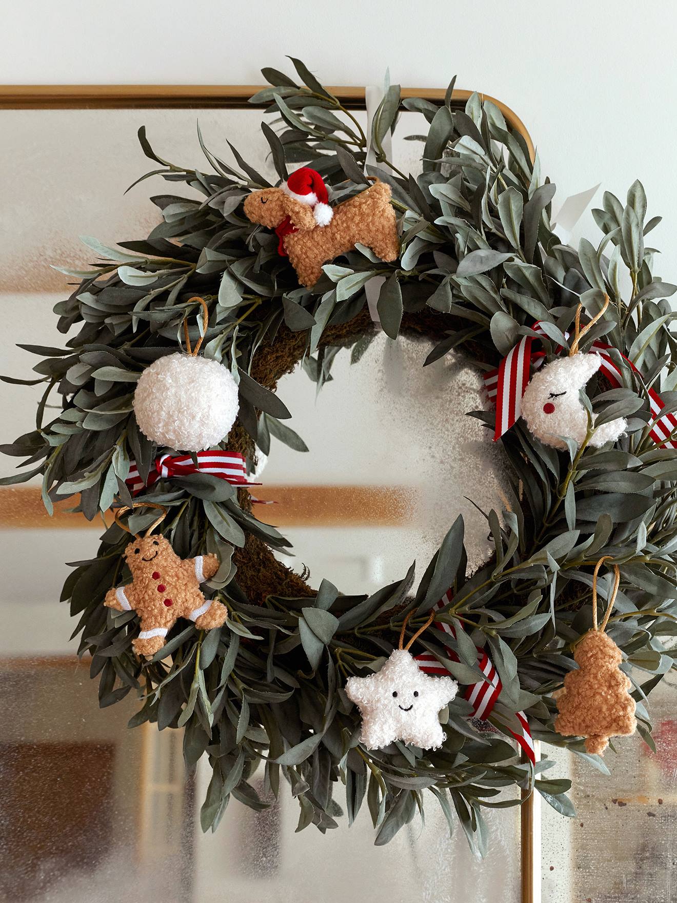 12er-Set Weihnachtsbaum-Dekorationen aus Teddyfleece