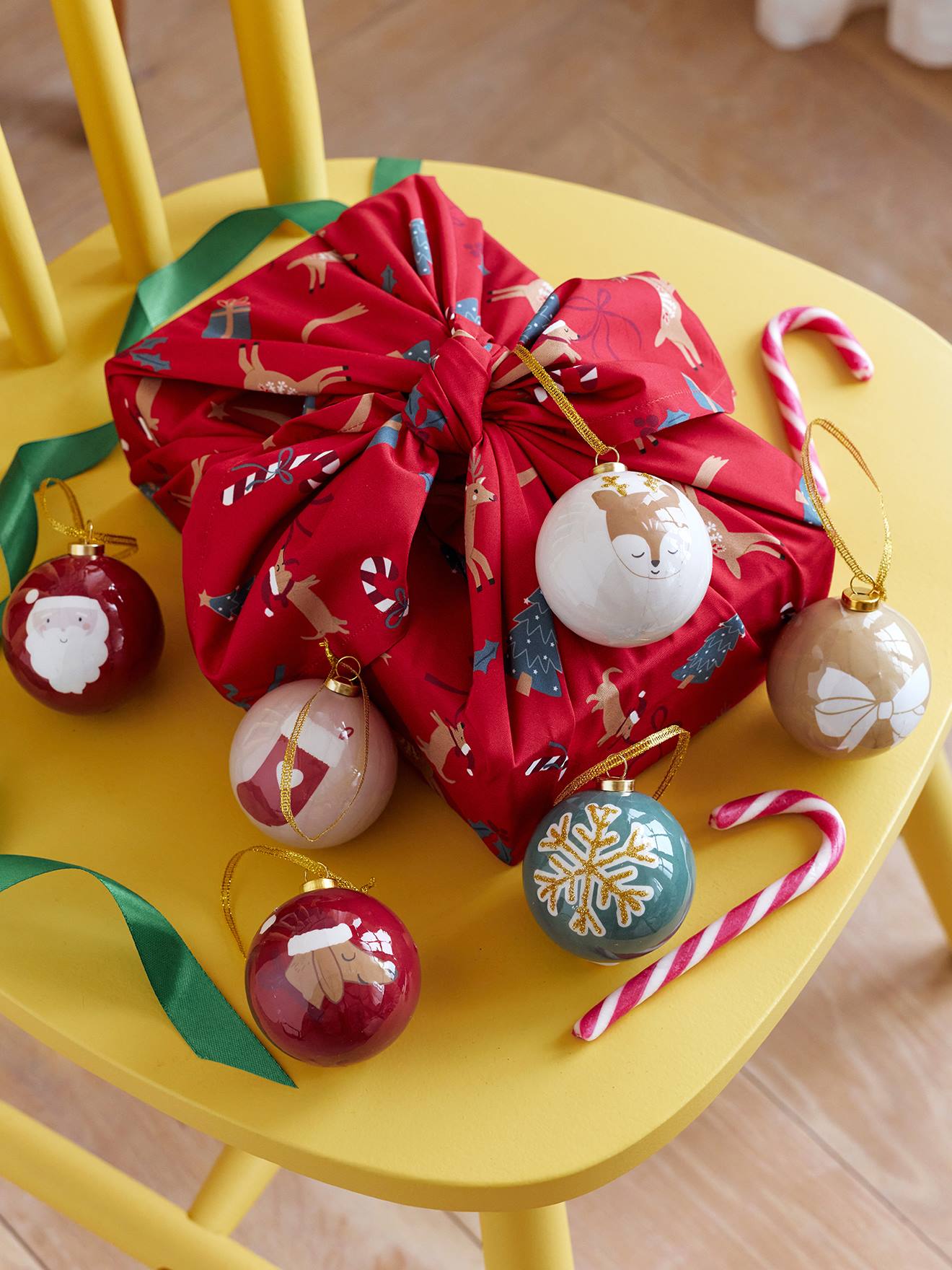 Set aus 6 Weihnachtsbaumkugeln aus Holz