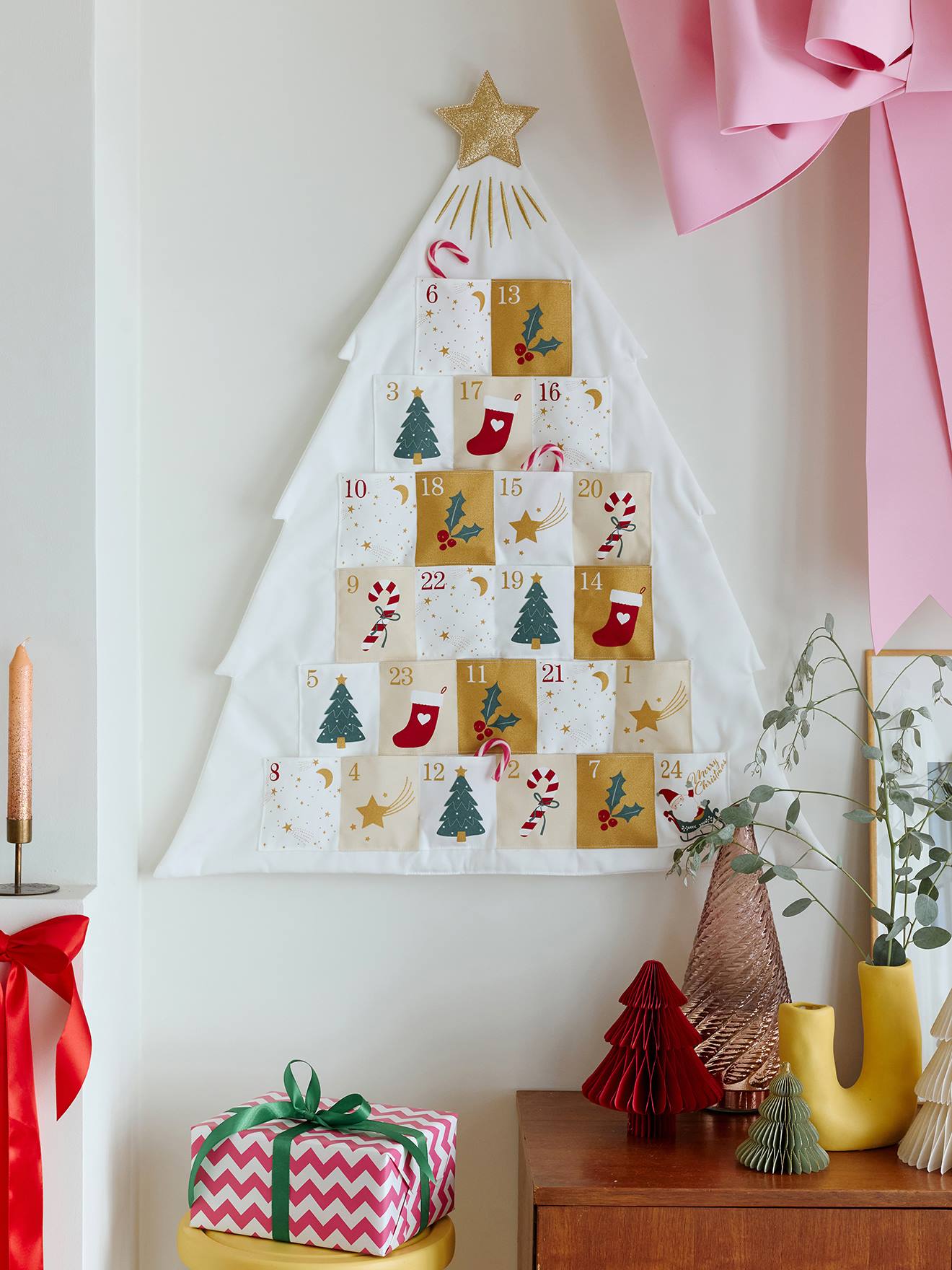 Adventskalender in Tannenbaumform