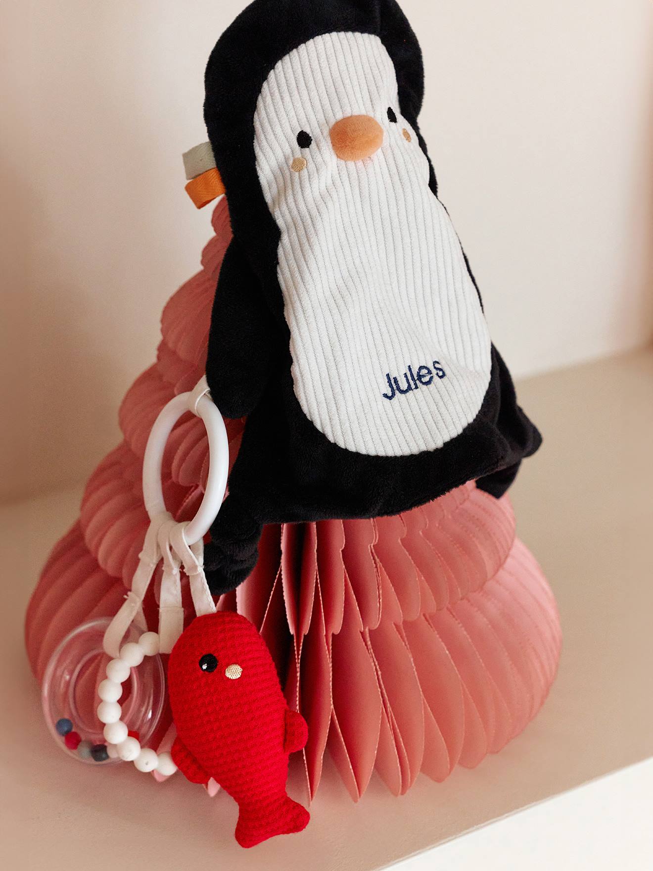 Plüschtier mit Rassel PINGUIN