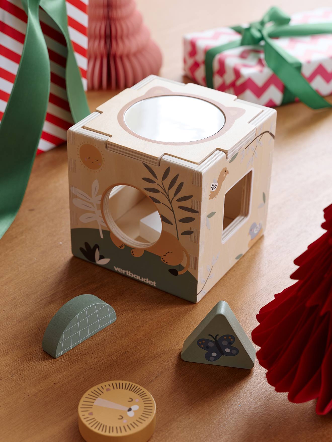 Vertbaudet Formensteckbox Mit Spiegel Tansania Holz Fsc® Braun Einheitsgröße