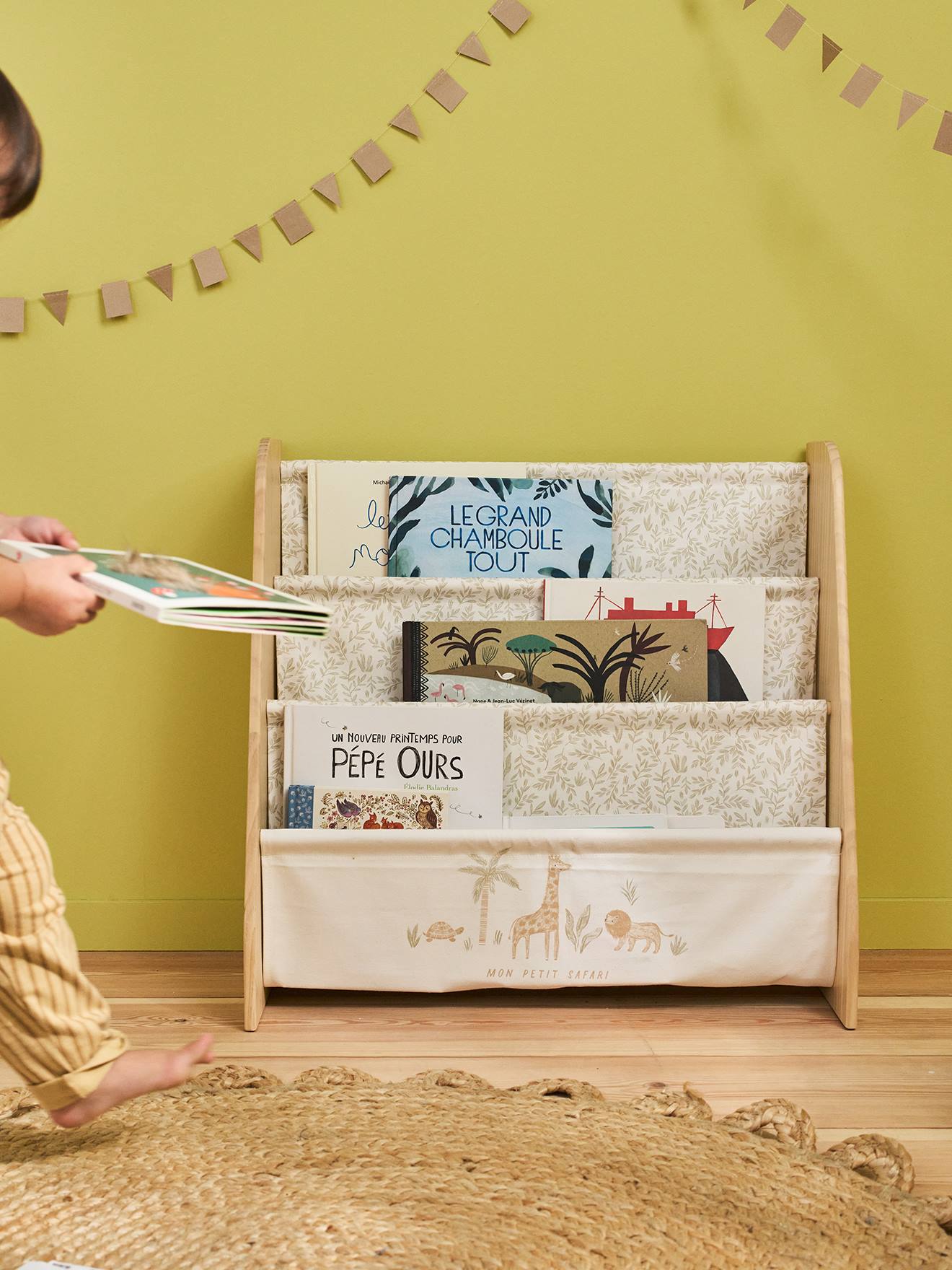Bücherregal mit Stofftaschen, Kinderzimmer beige von vertbaudet