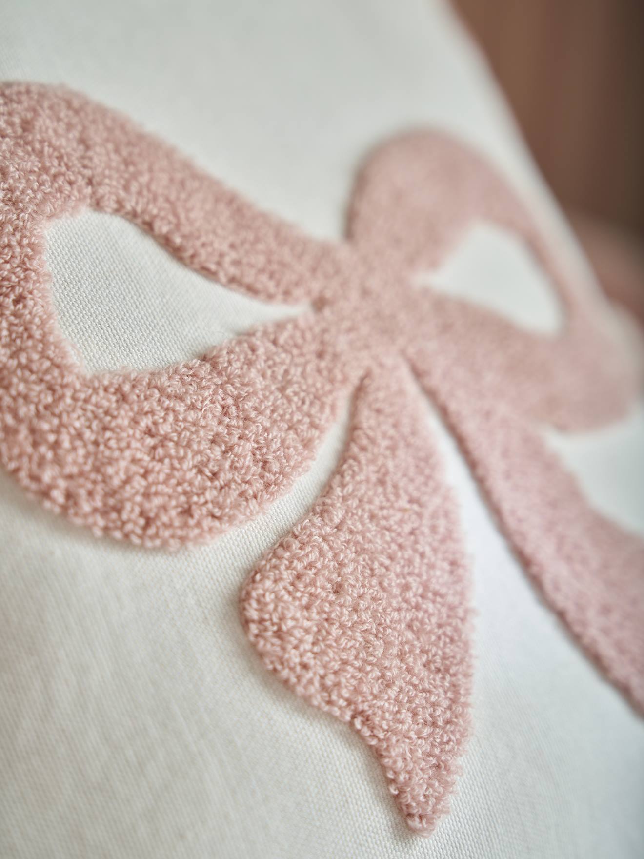 Thumbnail - Deko-Kissen SCHLEIFE mit Zierborte