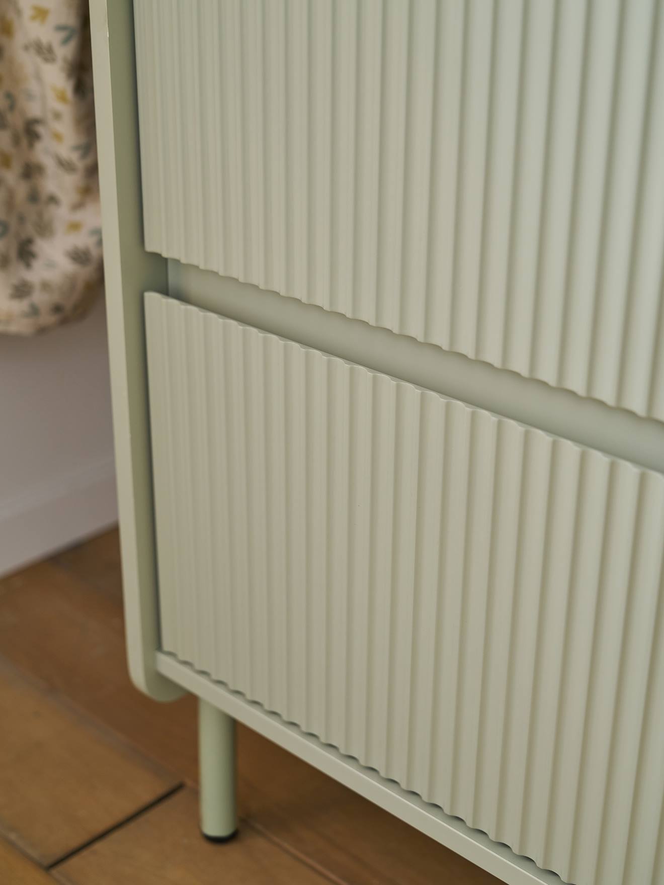 Thumbnail - Kinder Kleiderschrank CANNELÉ mit Rillenstruktur