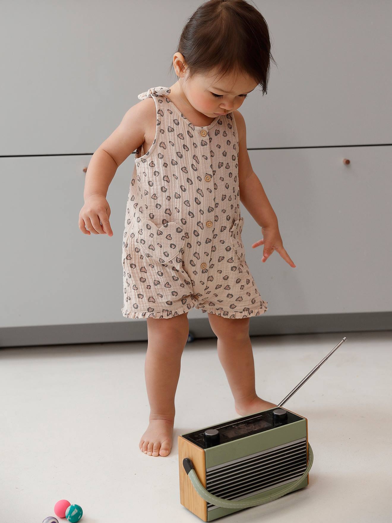 Bedruckter Kurzoverall Mädchen Baby beige leo Gr. 86 von vertbaudet