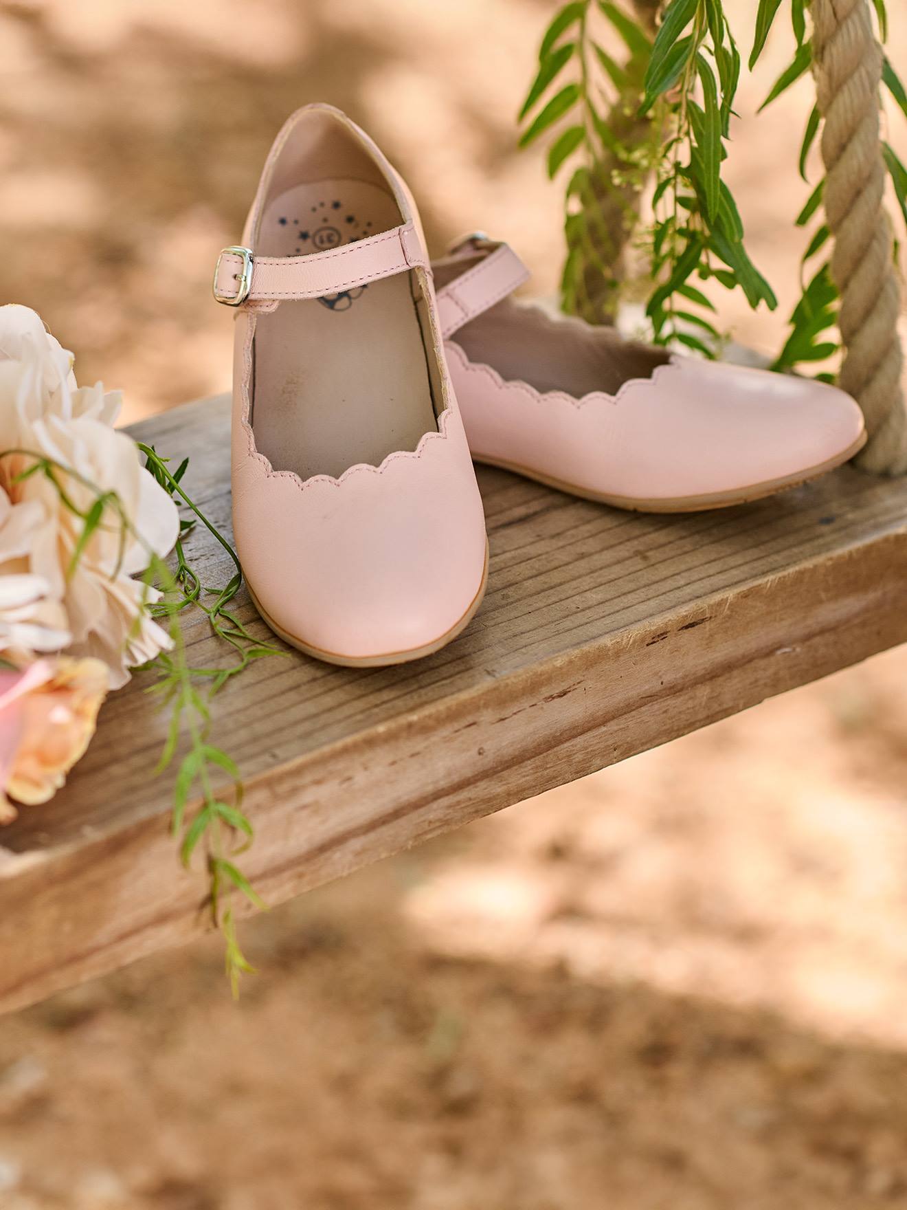 Leder-Ballerinas mit Wellensaum Mädchen hell