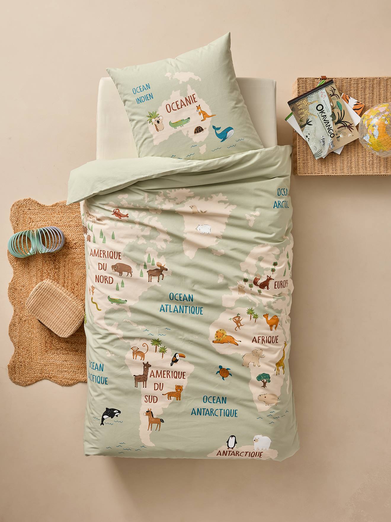 Bettwäsche-Set mit Recycling-Baumwolle Kinder WELTREISE salbeigrün Gr. 140x200 50x75 von vertbaudet