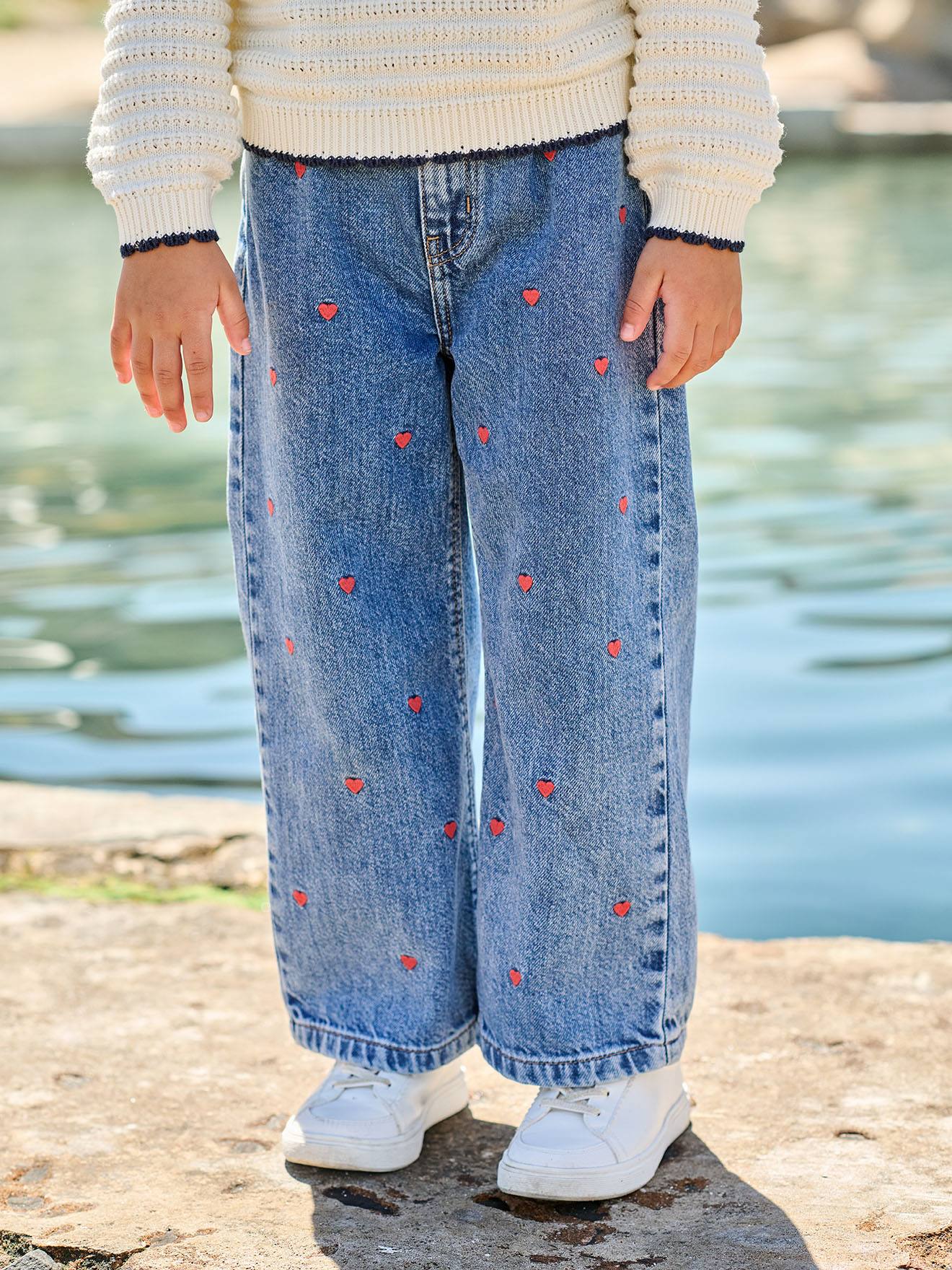 Weite Jeans mit Stickerei für Mädchen, Bundweite verstellbar blau Gr. 146/152 von vertbaudet