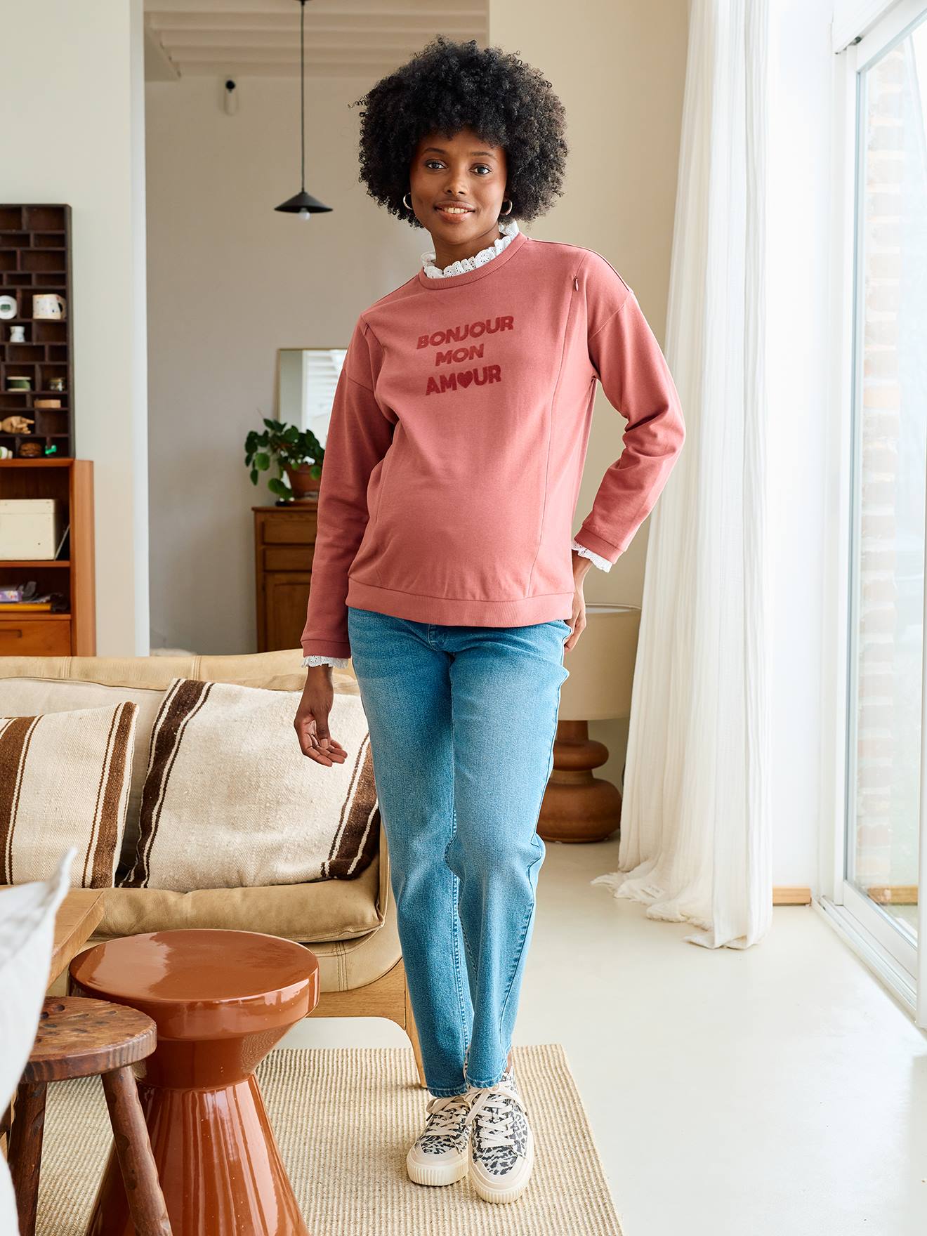 Umstands-Sweatshirt mit Spitzenkragen und Flockprint