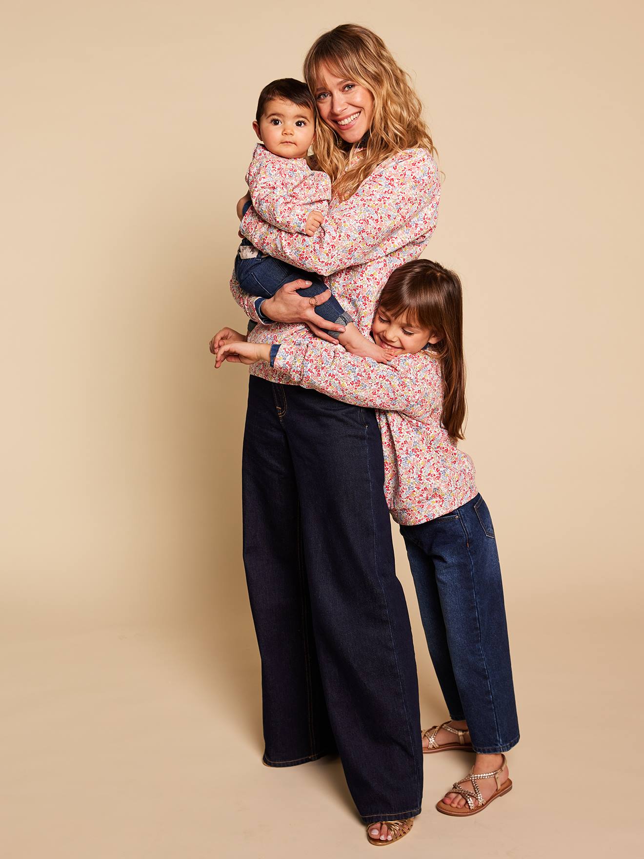 Thumbnail - Baby Sweatshirt Mama-Tochter-Capsule BLUMIG