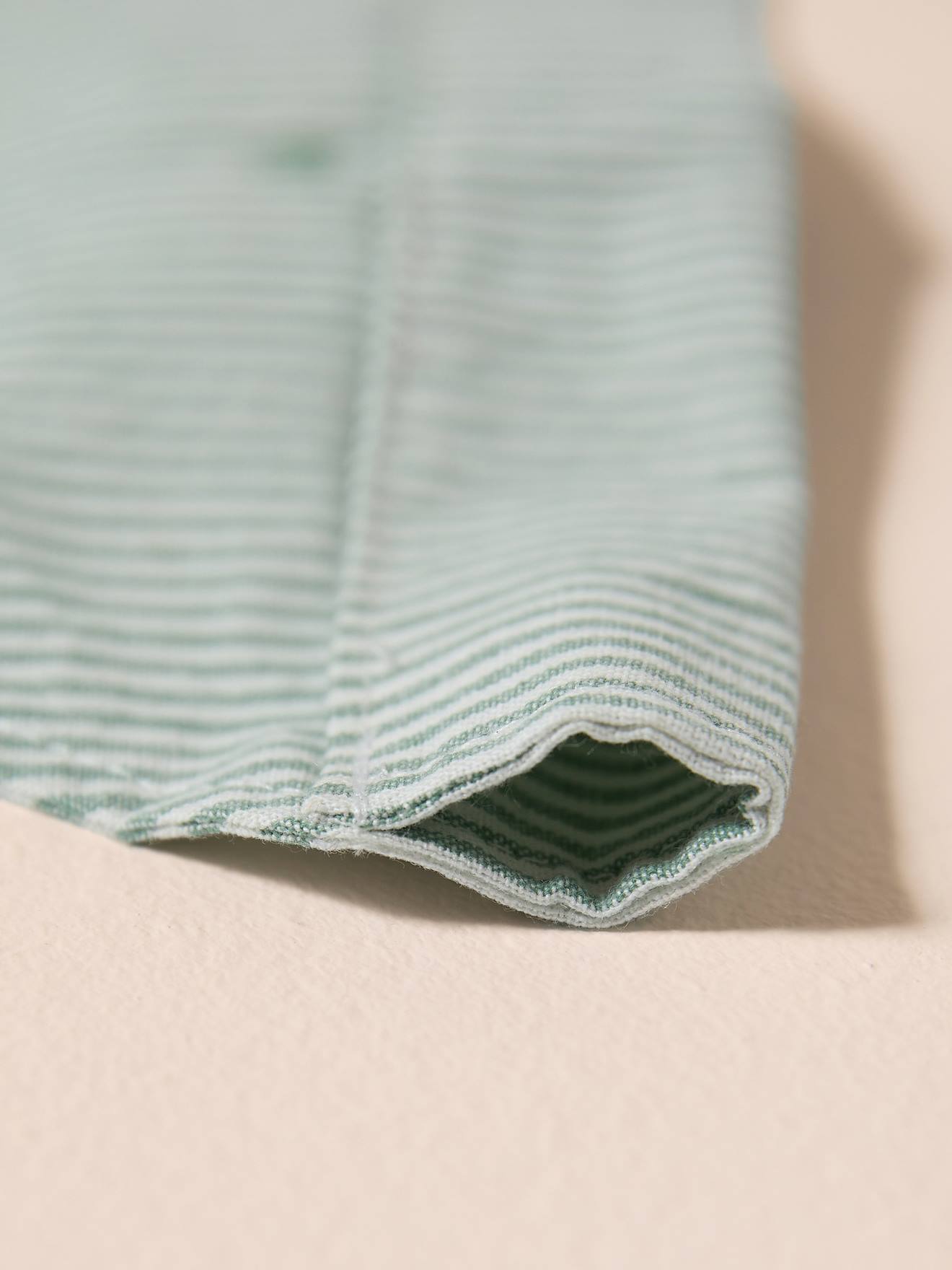 Thumbnail - Gestreiftes Hunde-Bandana aus Baumwolle salbei