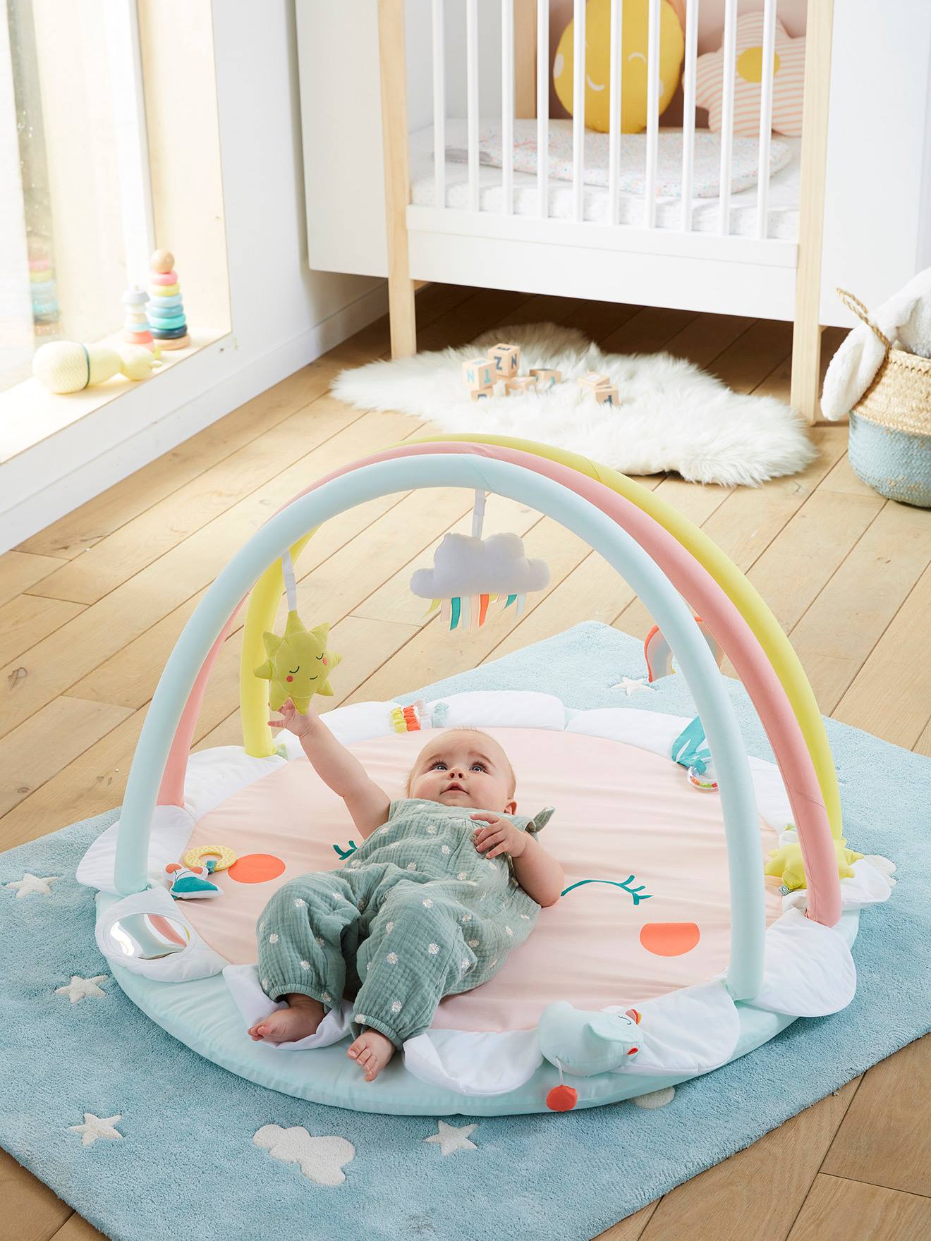 Vertbaudet Baby Activity-Decke mit Spielbogen „Kirschen" in