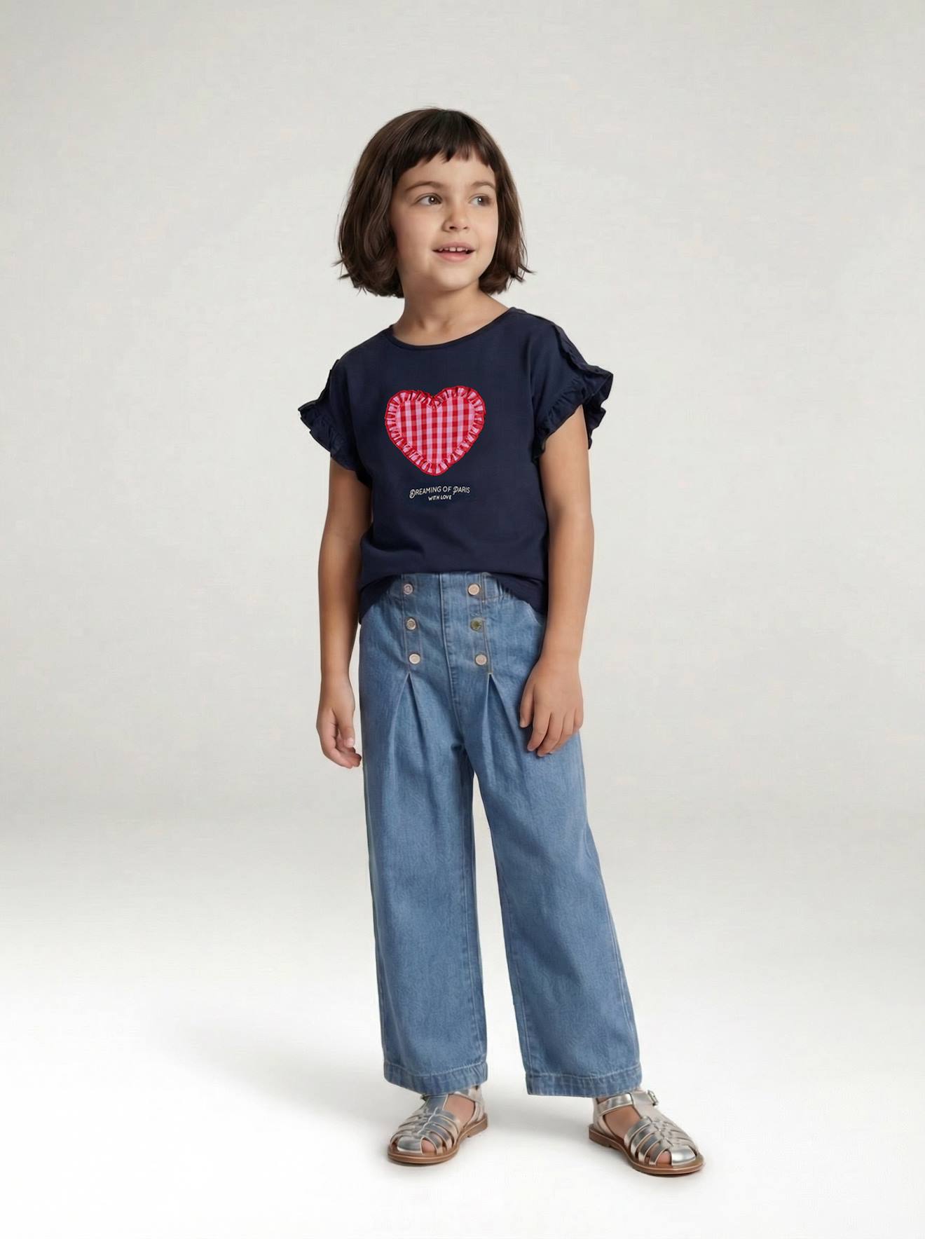 Weite Mädchen Jeans mit Zierknöpfen