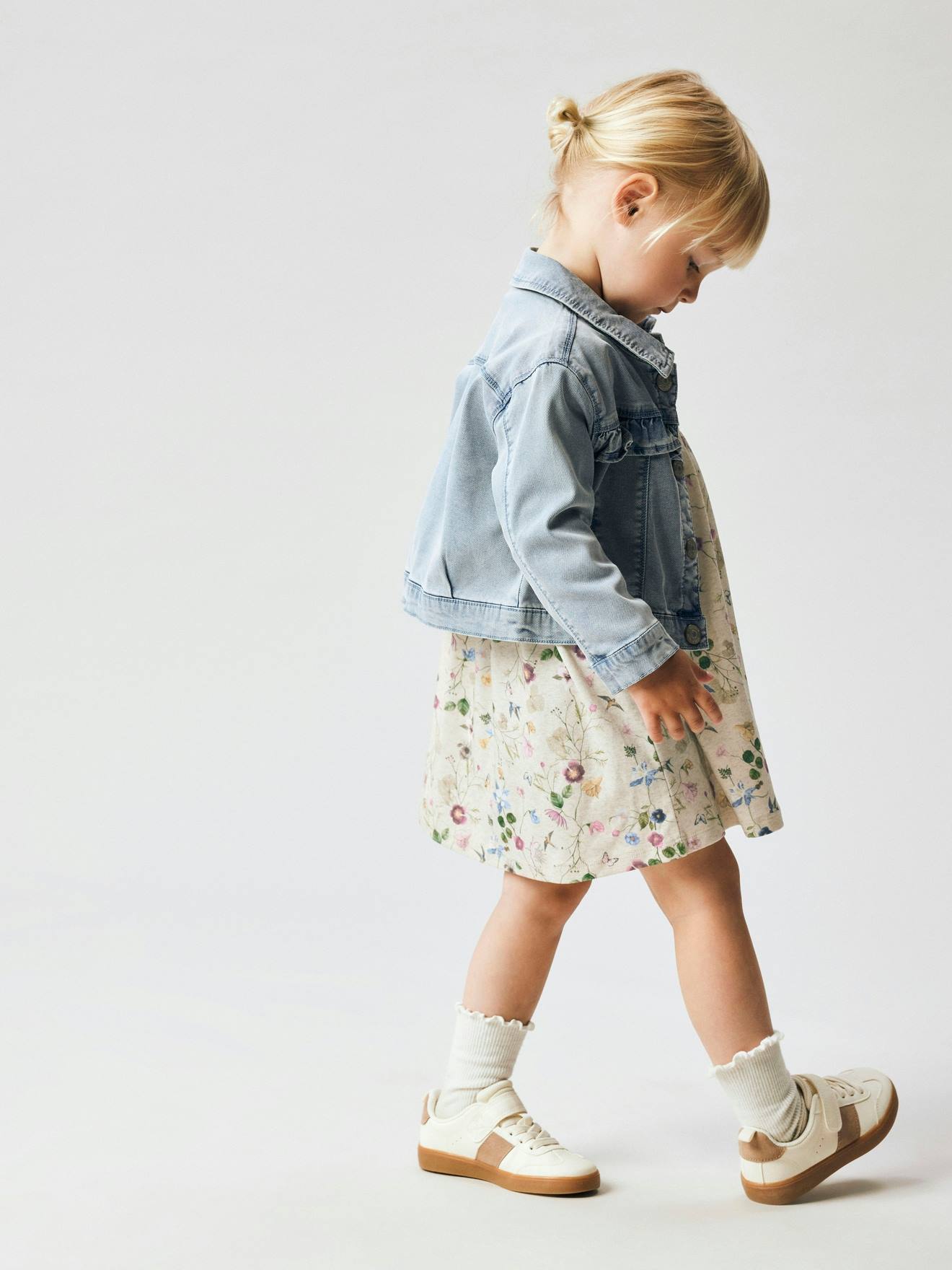 Thumbnail - Jeansjacke Mädchen TENCEL Rüschen NAME IT gebleicht