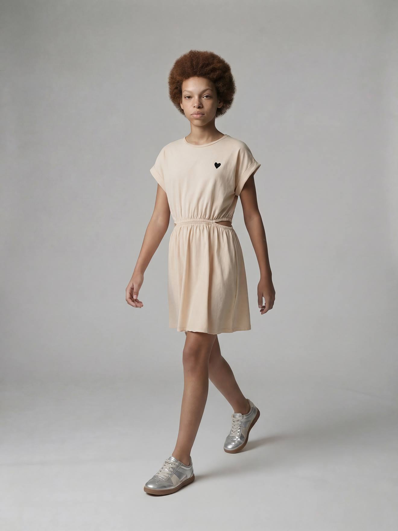 Mädchen Kleid mit seitlichen Cut-outs vanille
