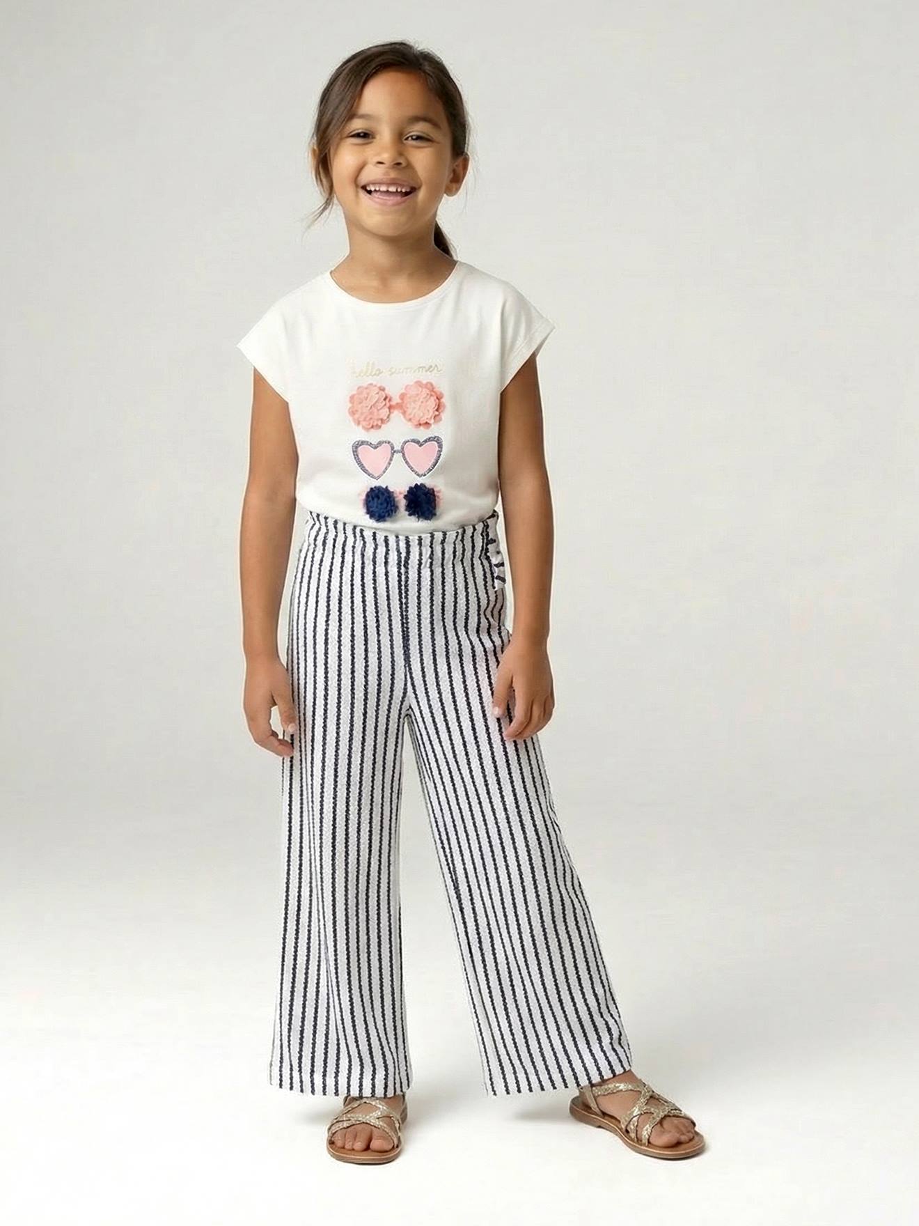 Thumbnail - Weite e Hose aus Ajourstrick