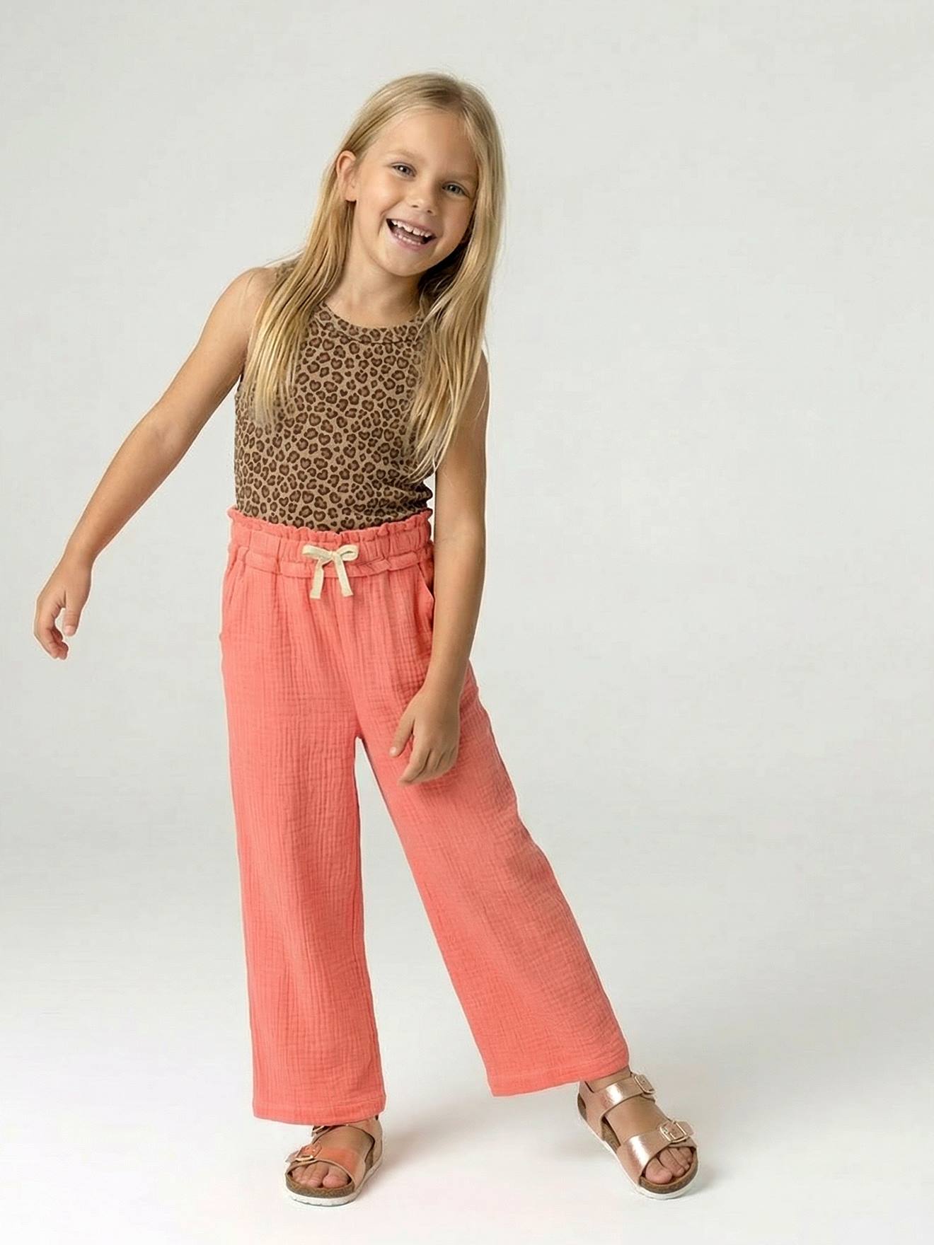 Weite Hose aus Musselin Mädchen, Bundweite verstallbar rosa Gr. 92/98 von vertbaudet