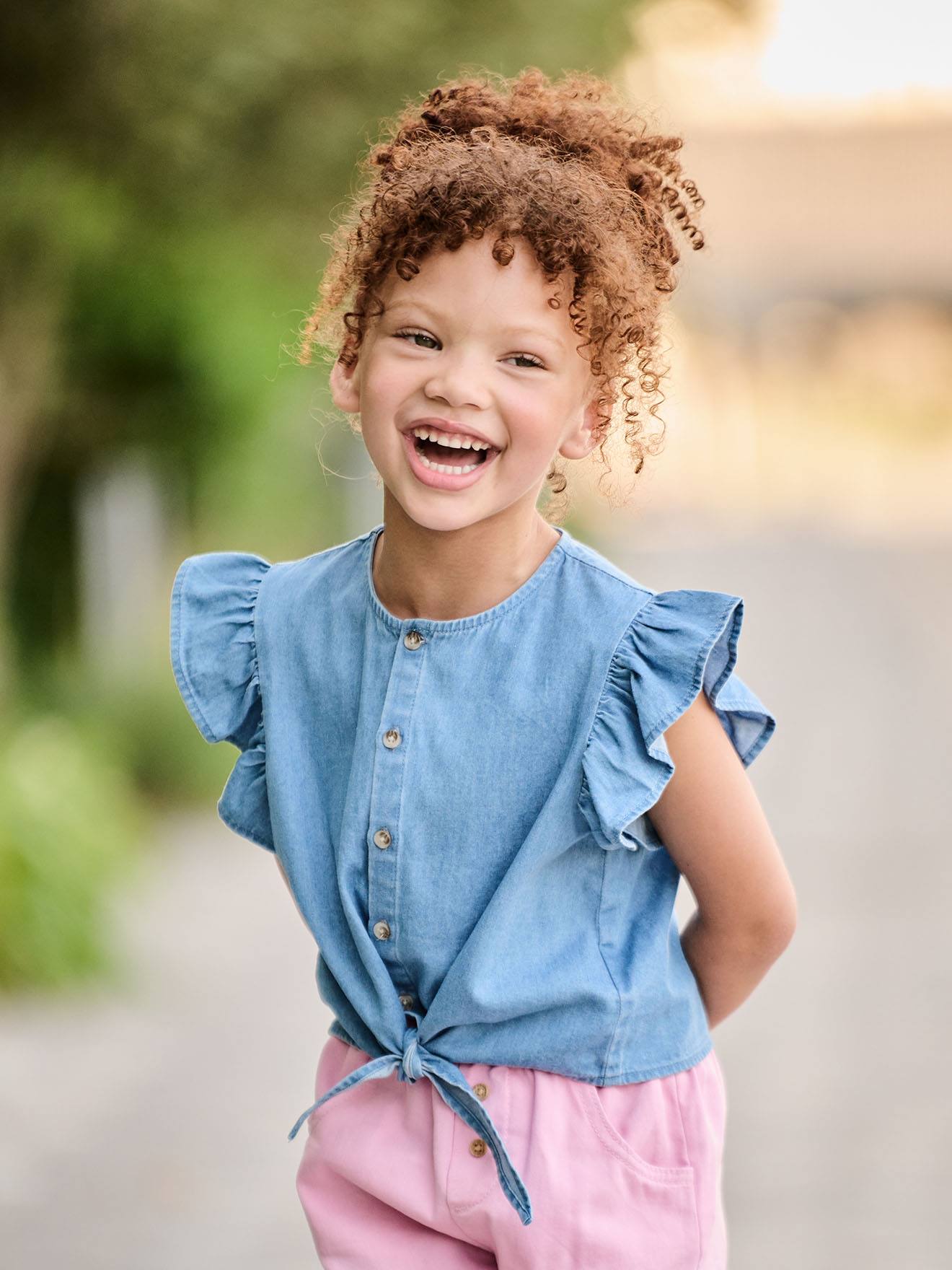 Mädchen Jeansbluse zum Binden mit Volantärmeln helles