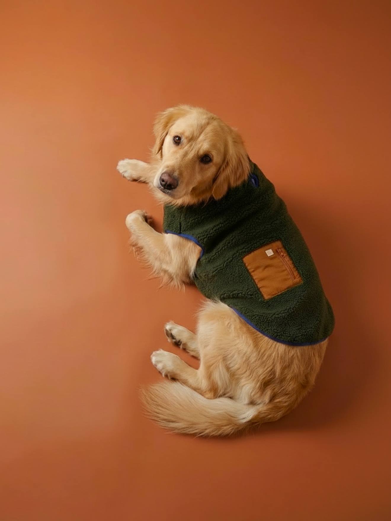 Fleece-Mantel für Hunde mit kleiner Tasche