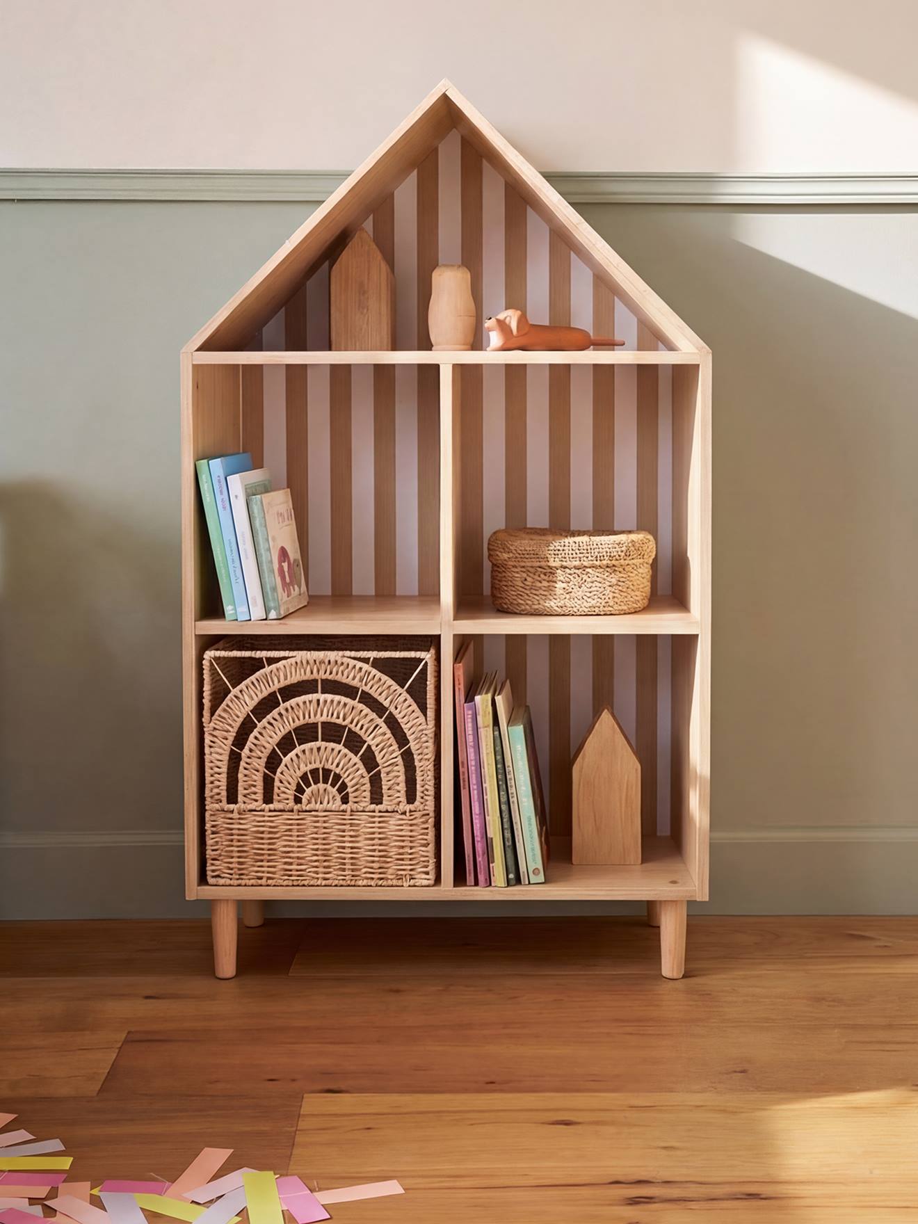 Kinder Regal in Haus-Form MAISON