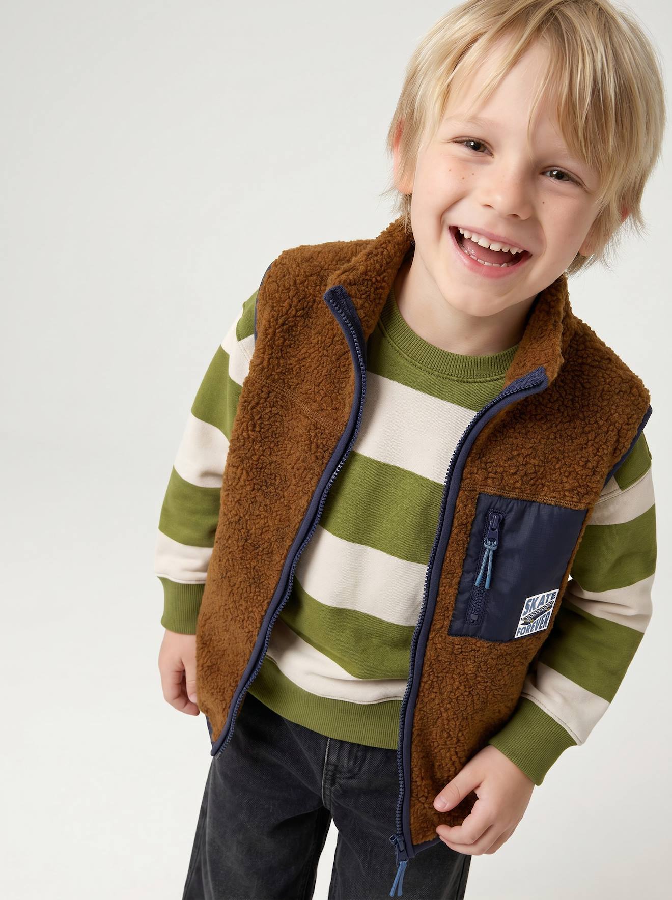Jungen Teddyfleece-Weste mit Brusttasche