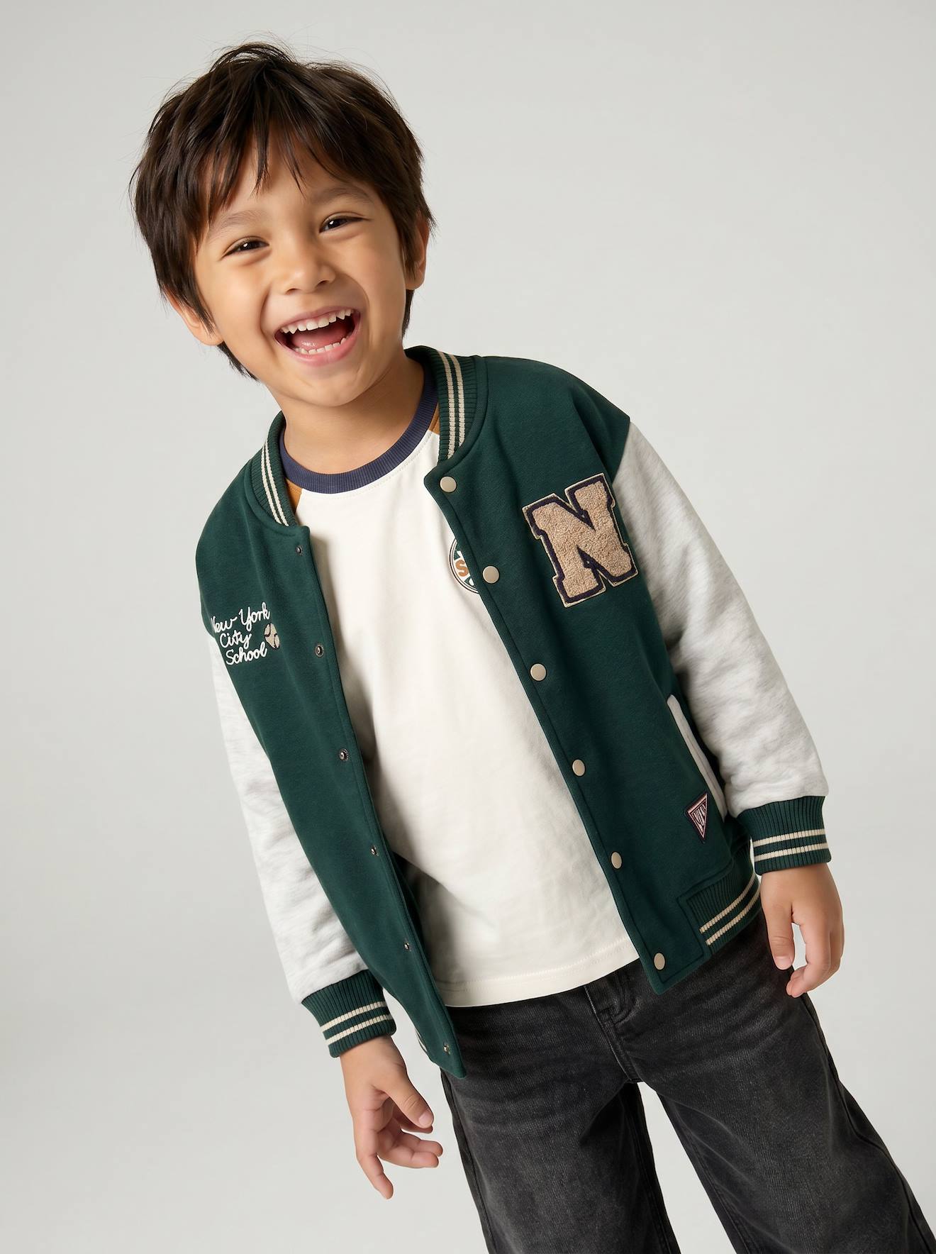 Jungen College-Sweatjacke mit Kontrastärmeln n