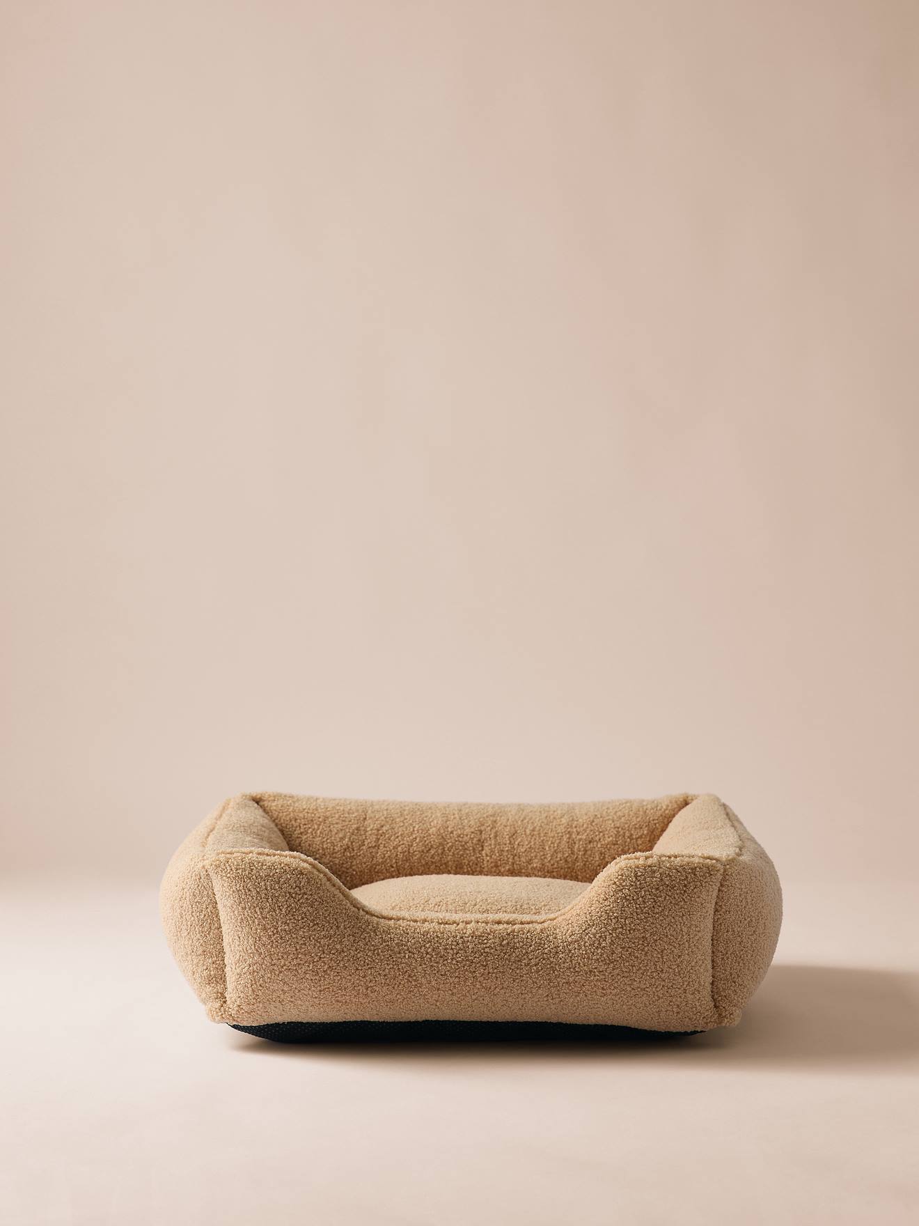 Hundebett mit herausnehmbarem Kissen