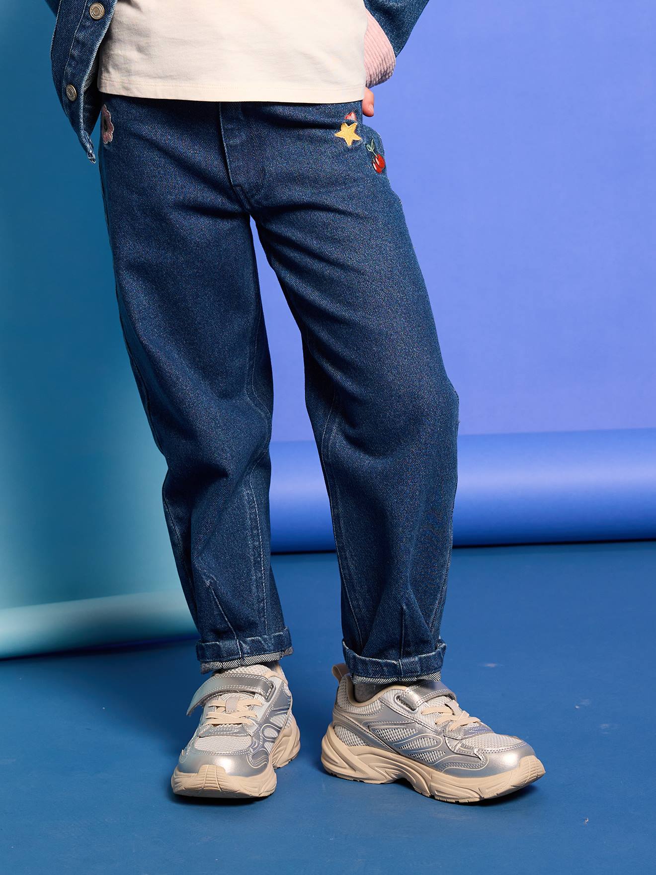 Jeans Ballonform mit Fantasie-Badges Mädchen