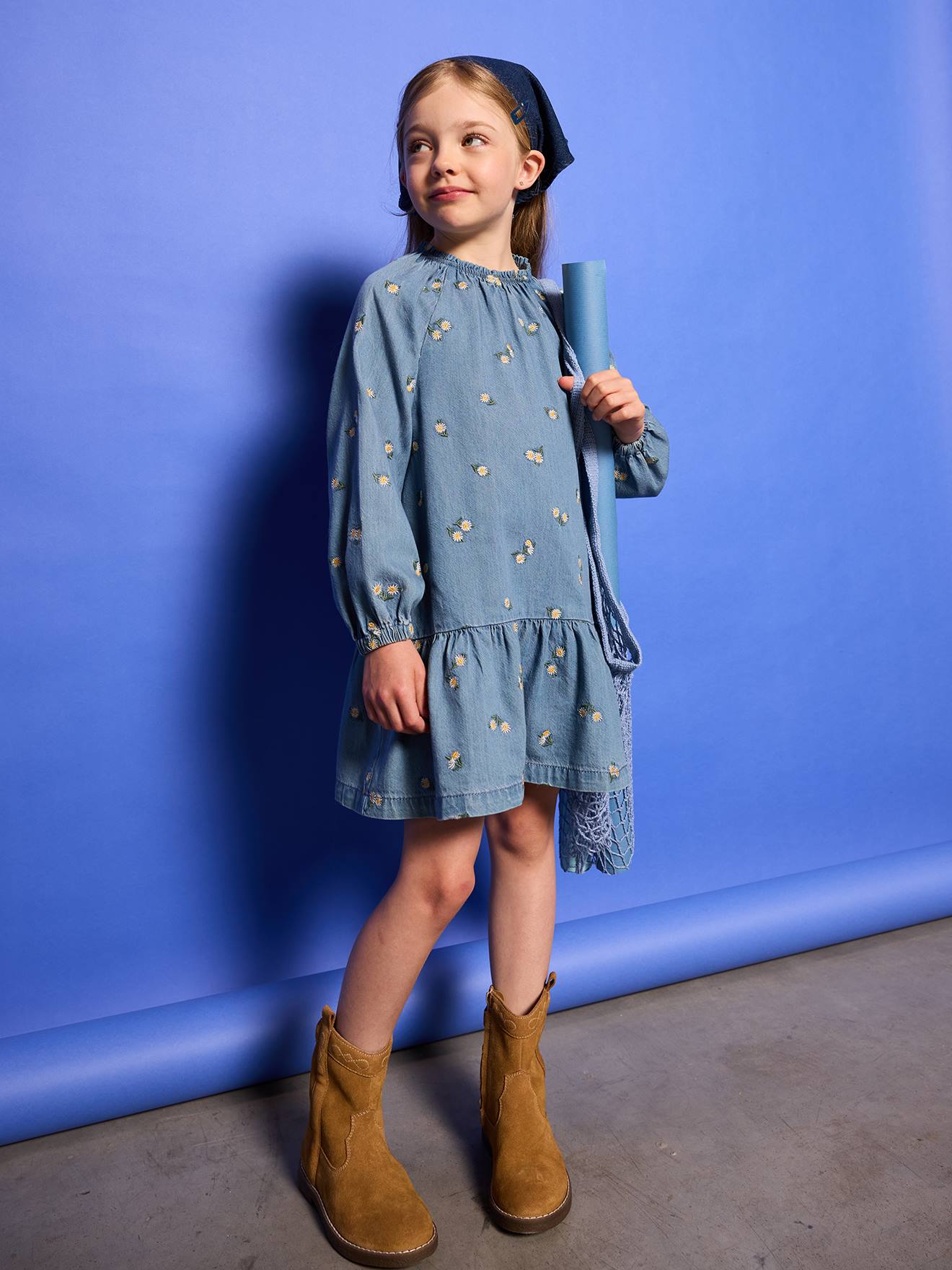Jeanskleid aus Light-Denim mit Stickerei Mädchen