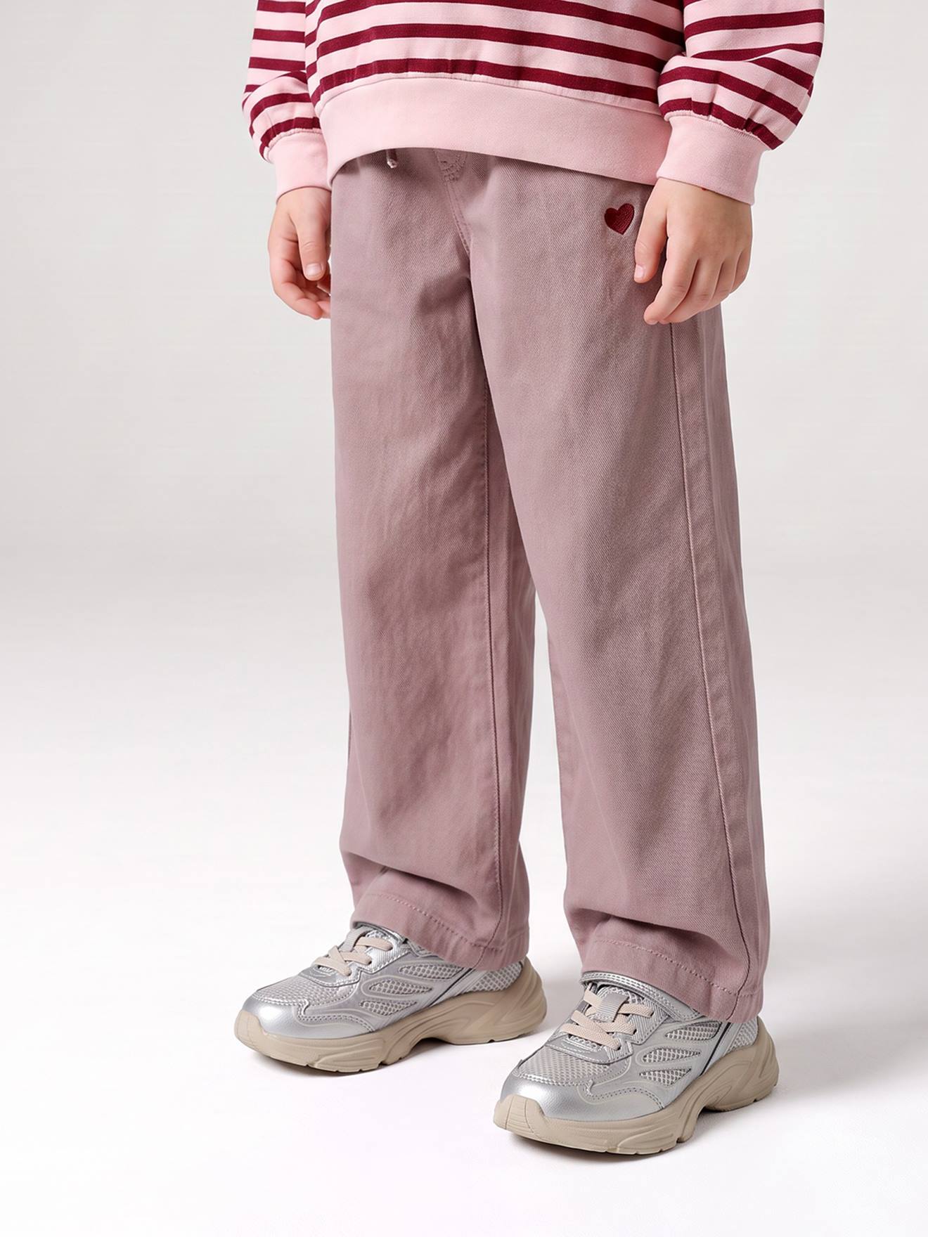 Weite Hose mit Herz-Stickerei Mädchen