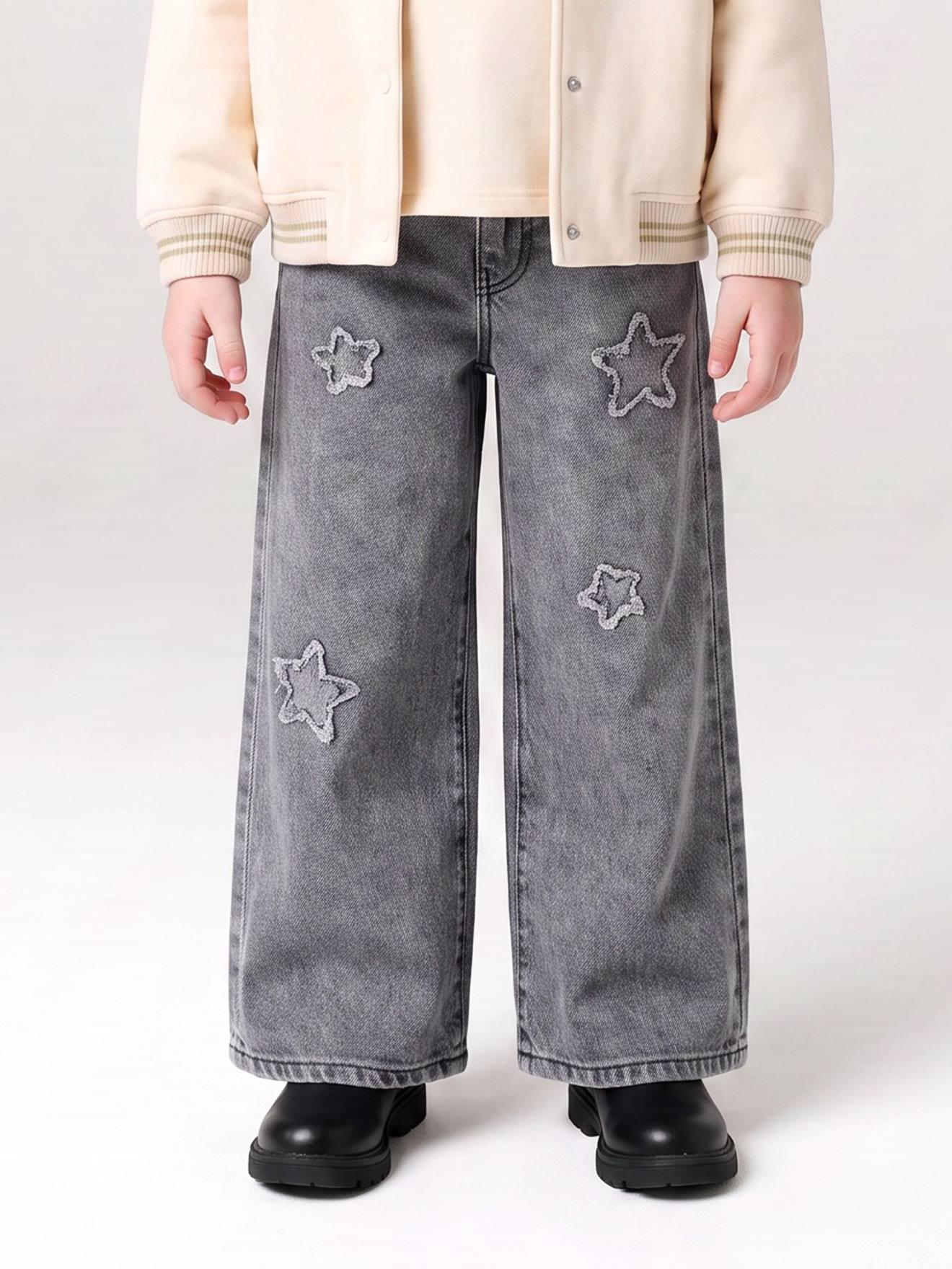 Weite Mädchen Jeans mit Sternen