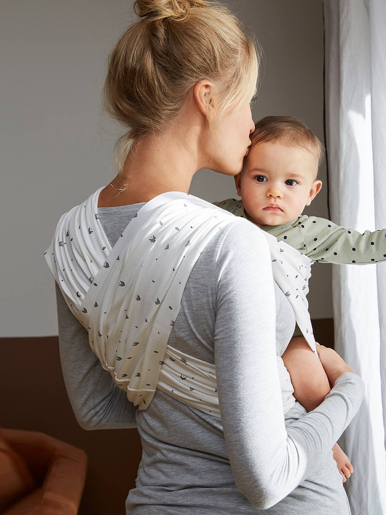 Thumbnail - Baby Tragetuch ohne Knoten