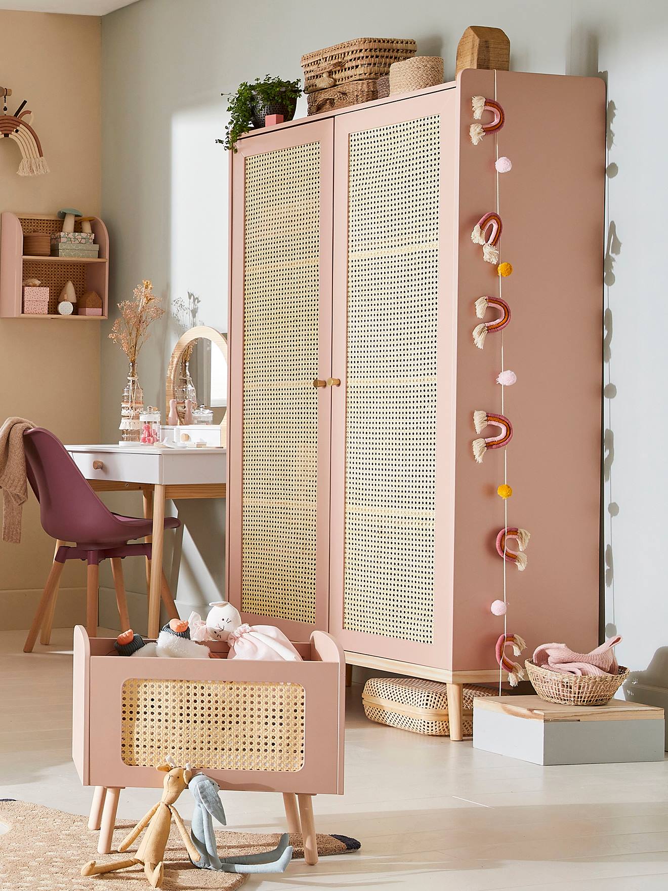 Kinderzimmer Kleiderschrank POESIE mit Rattan