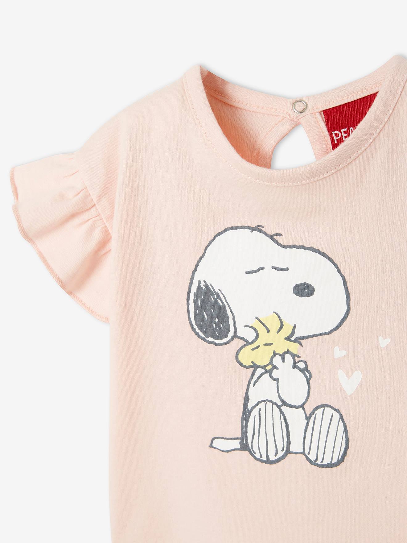 Artikel klicken und genauer betrachten! - Mädchen Baby T-Shirt PEANUTS ® SNOOPY  Material:  100 % Baumwolle  Details:  Kurze Volantärmel   Einzelmotiv vorn  Rundhalsausschnitt  Tropfenausschnitt hinten | im Online Shop kaufen