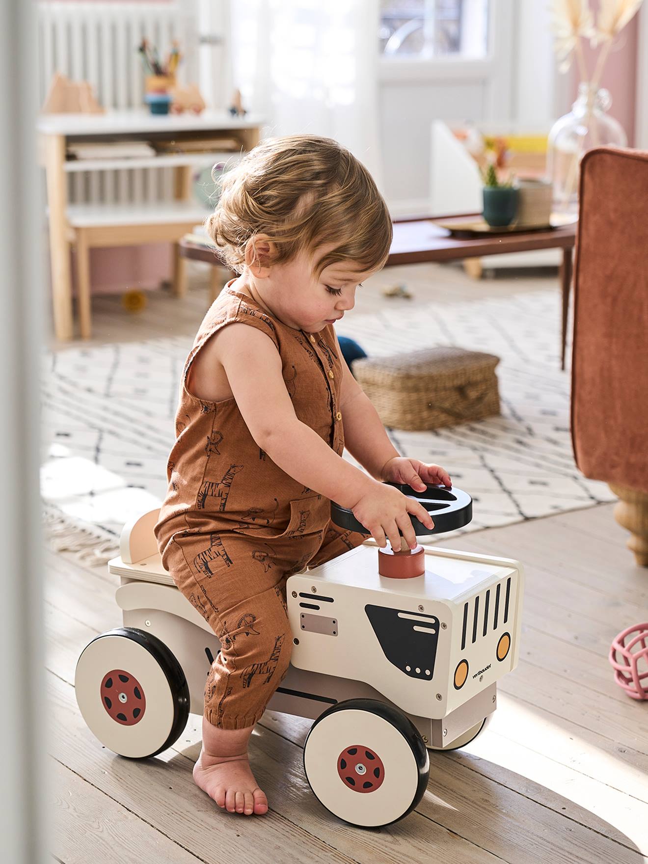 Rutschfahrzeug TRAKTOR aus Holz FSC®