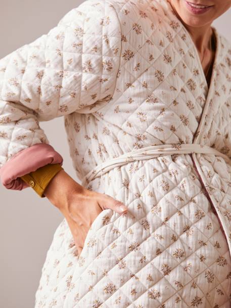 Steppjacke für Schwangerschaft & Stillzeit, Kimono-Style mit Recycling-Wattierung - rosa bedruckt - 4