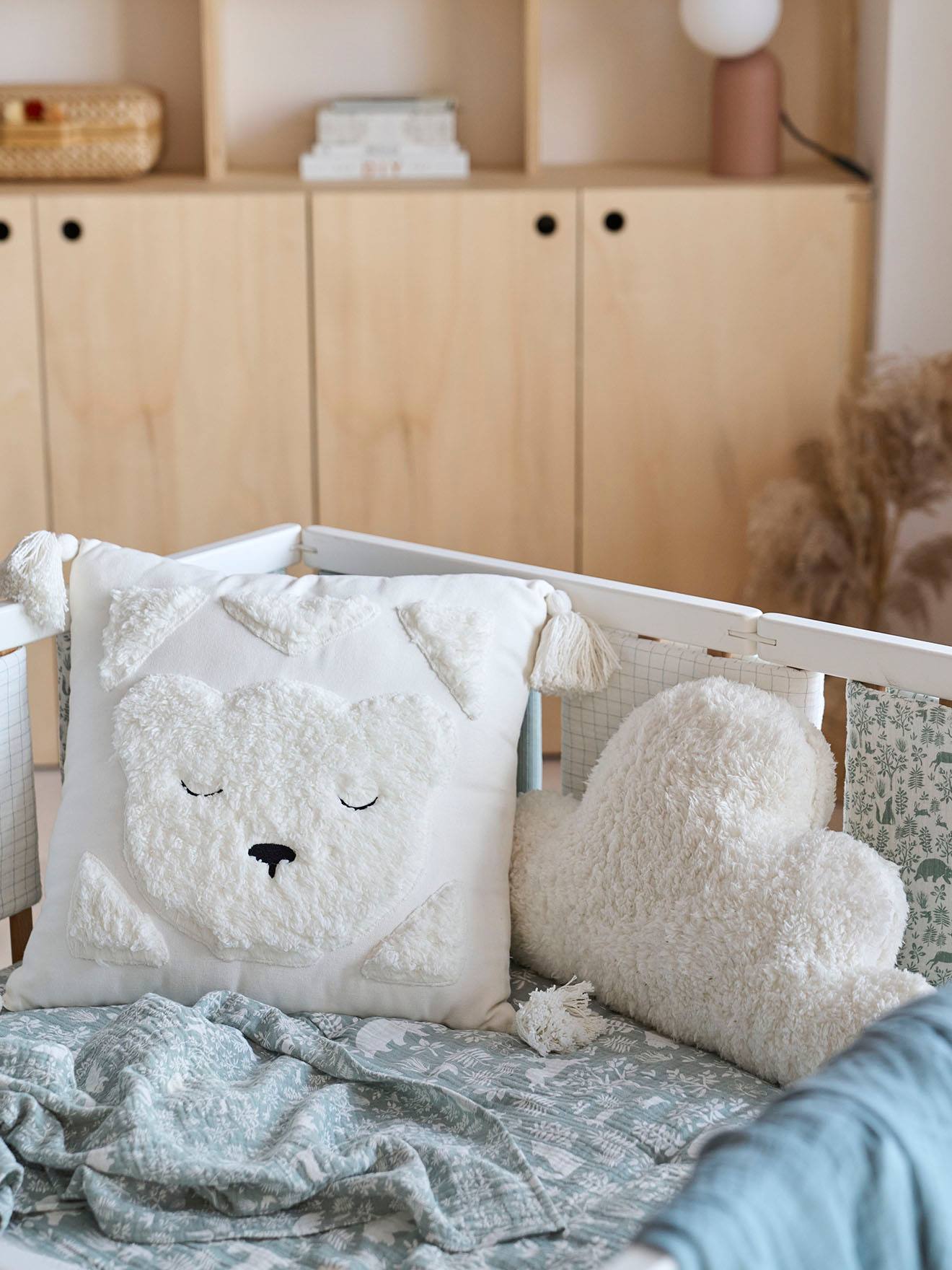 vertbaudet Deko-Kissen WOLKE Fell-Imitat Kinderzimmer in wollweiß