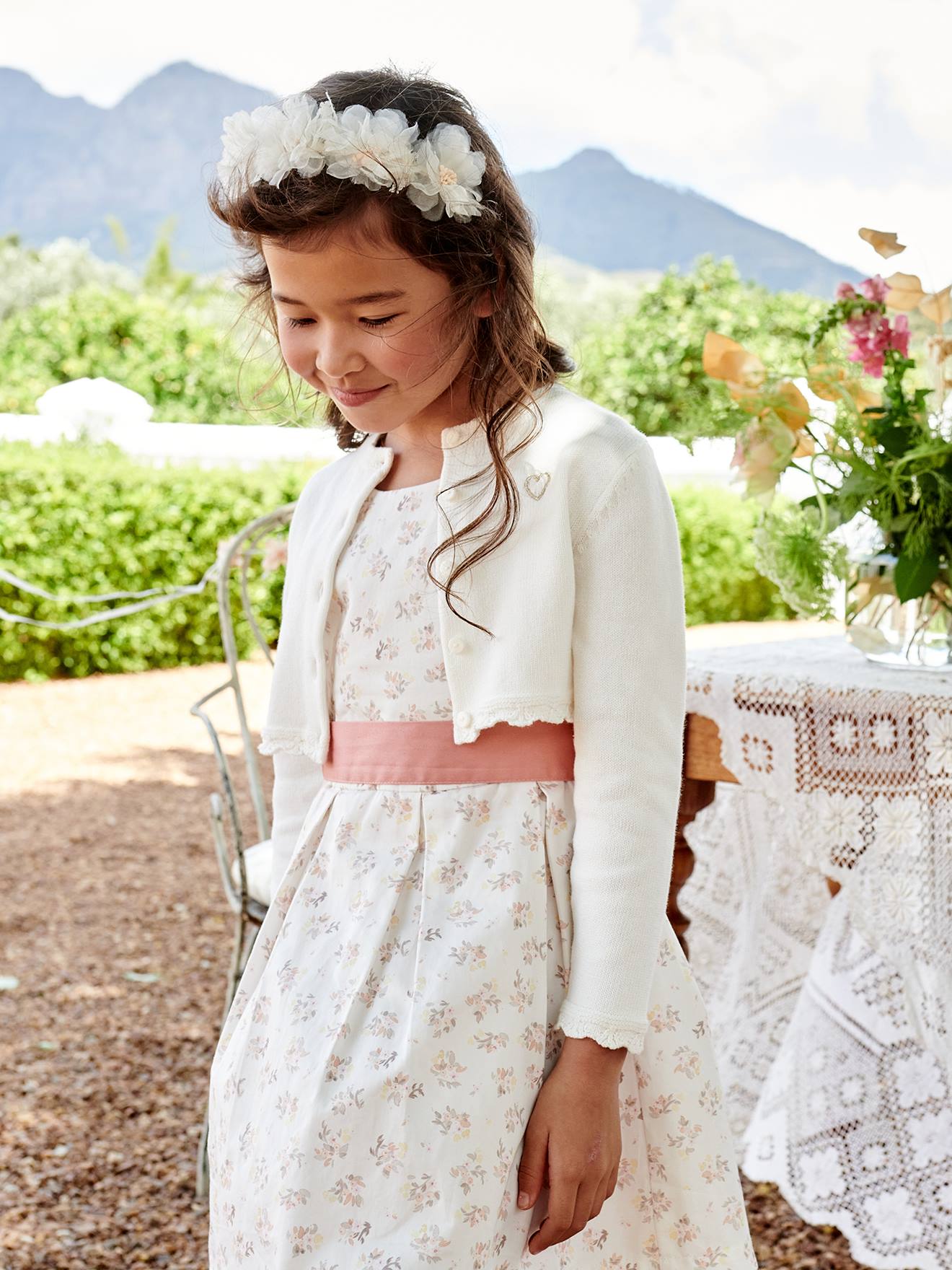 Vertbaudet Festlicher Bolero Mit Herz-Stickerei Mädchen Wollweiß 146/152