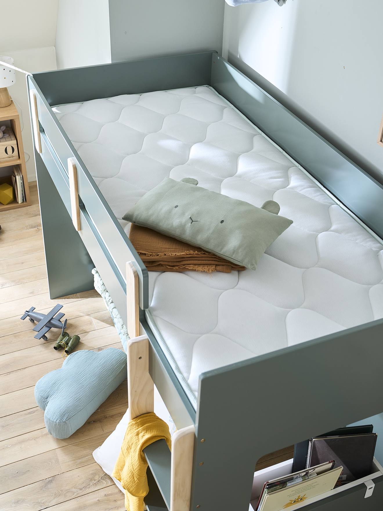 vertbaudet Kinder Matratze 90x200 cm Schaumstoff mit Passerelle-Ausrüstung, Made in France in weiß