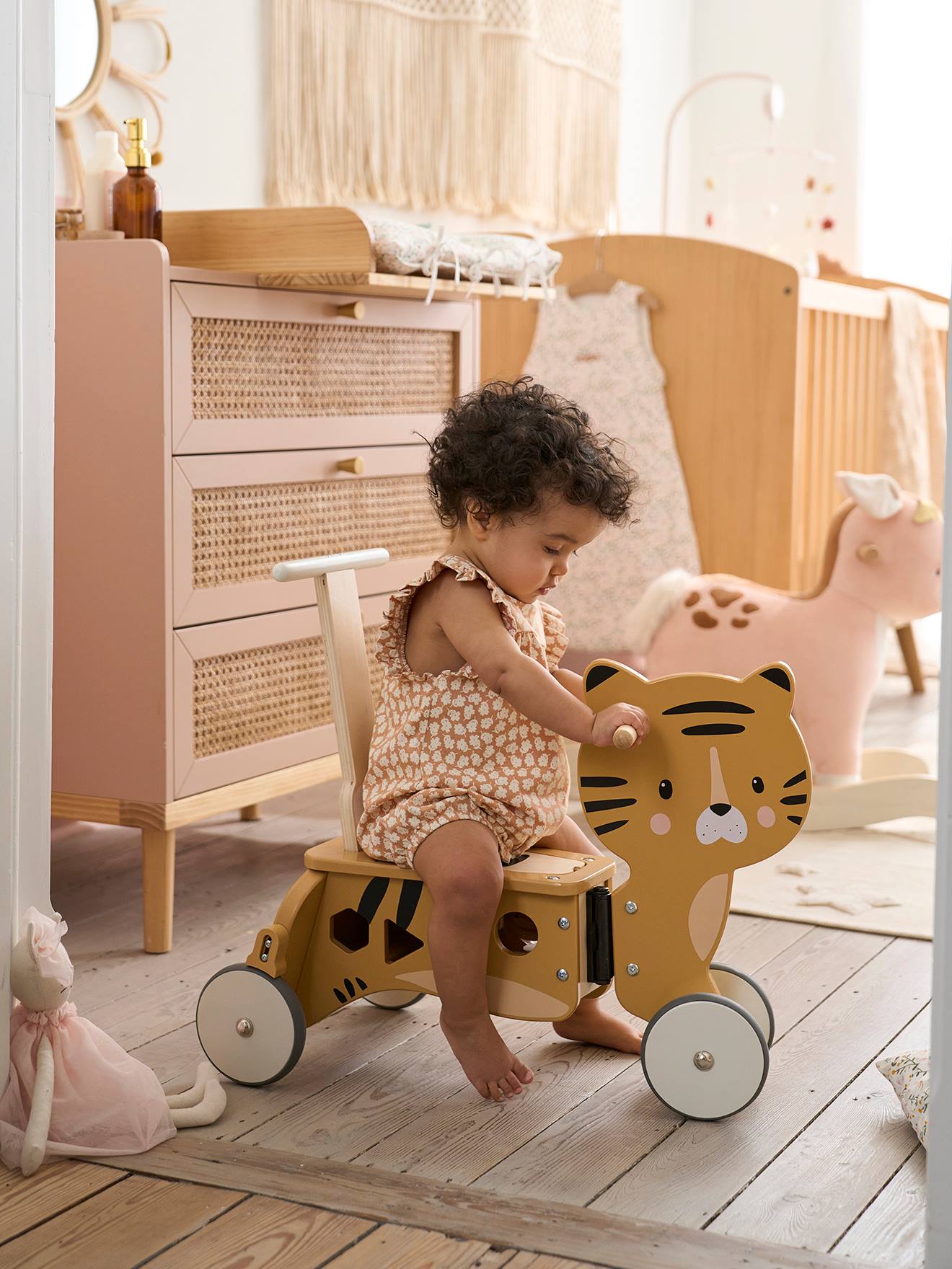 Baby 2-in-1-Rutschfahrzeug/Lauflernwagen