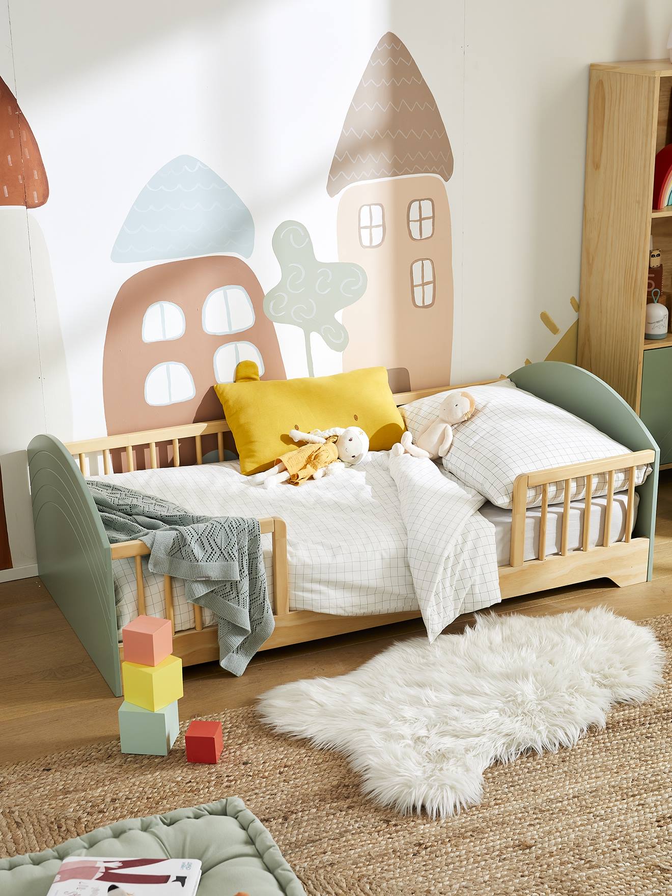 Vertbaudet Kinderbett Regenbogen Salbeigrün 70X140