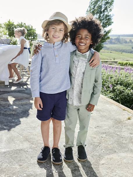 Stilvolle Festliche Kleidung Jungen Set Bild